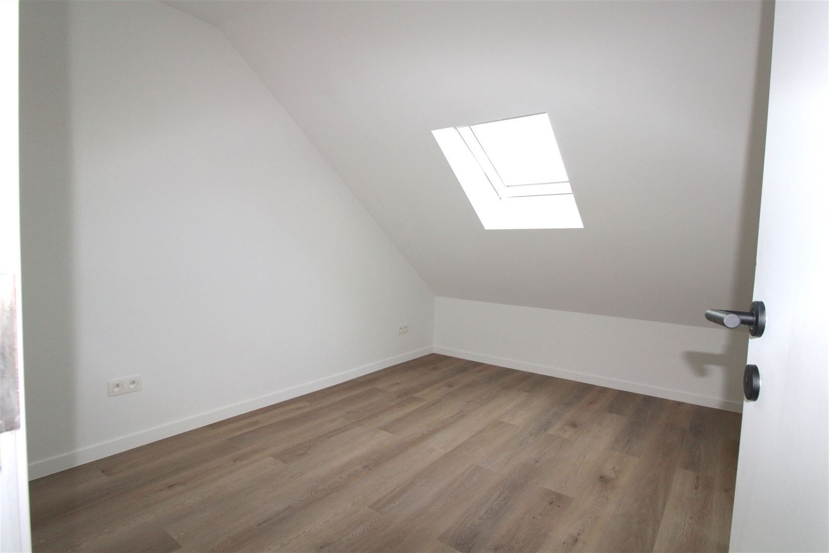 Gezellige 3-SLK Woning Hartje Kortrijk - 97m² foto 6