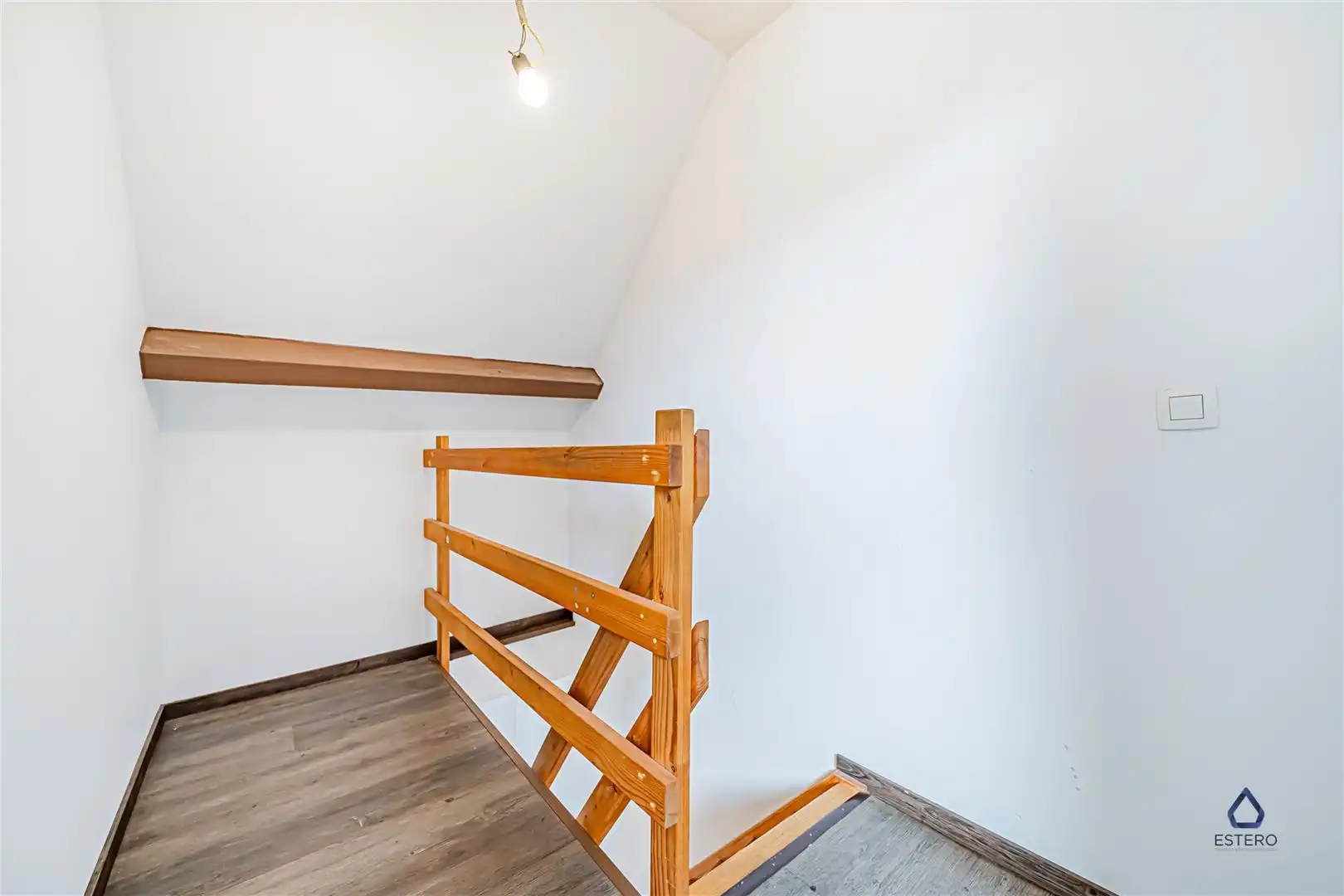 Gerenoveerde rijwoning met 4 slaapkamers in hartje Eeklo foto 9