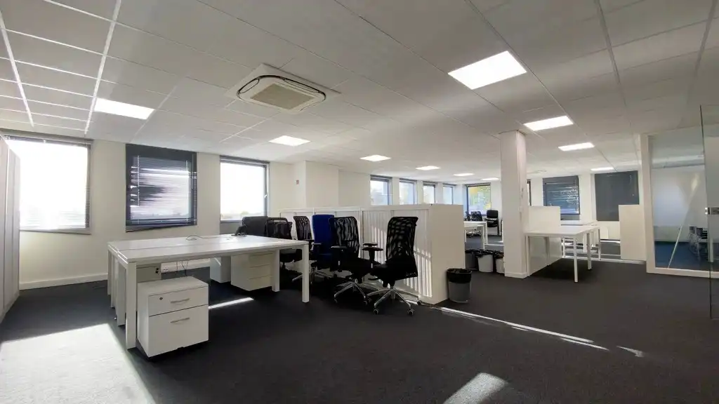 Full service kantoren in Idola Bedrijvencentrum in Lochristi foto 11