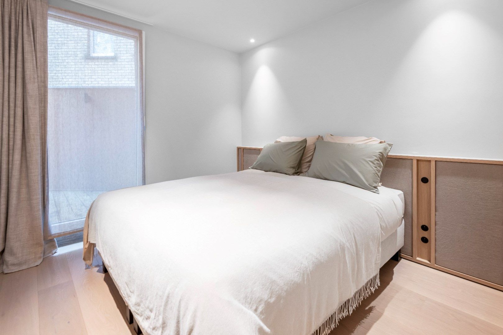 Appartement met zijdelings zeezicht gelegen tussen het Driehoeksplein en het Albertplein in het Zoute. foto 12