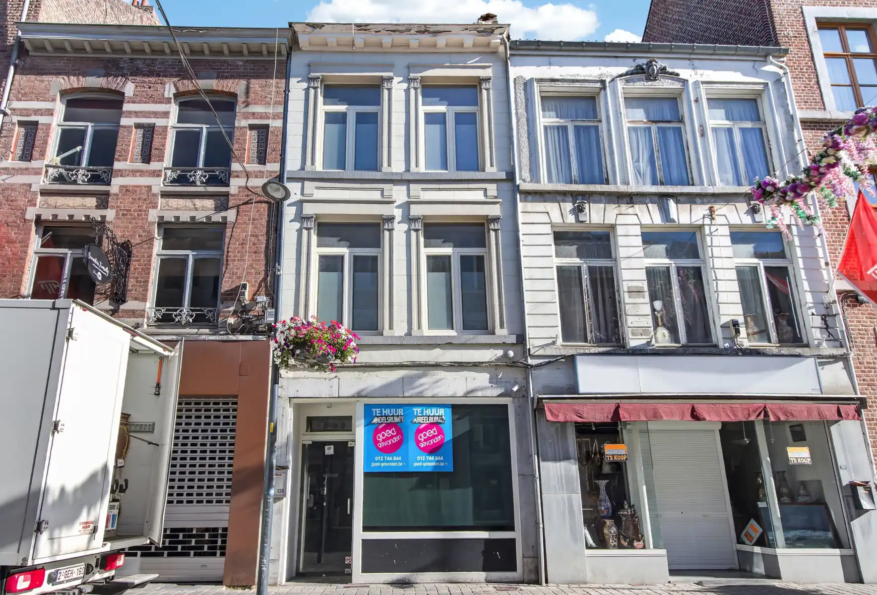 Handelspand - hoofdwinkelstraat - 130 m² - instapklaar foto {{pictureIndex}}