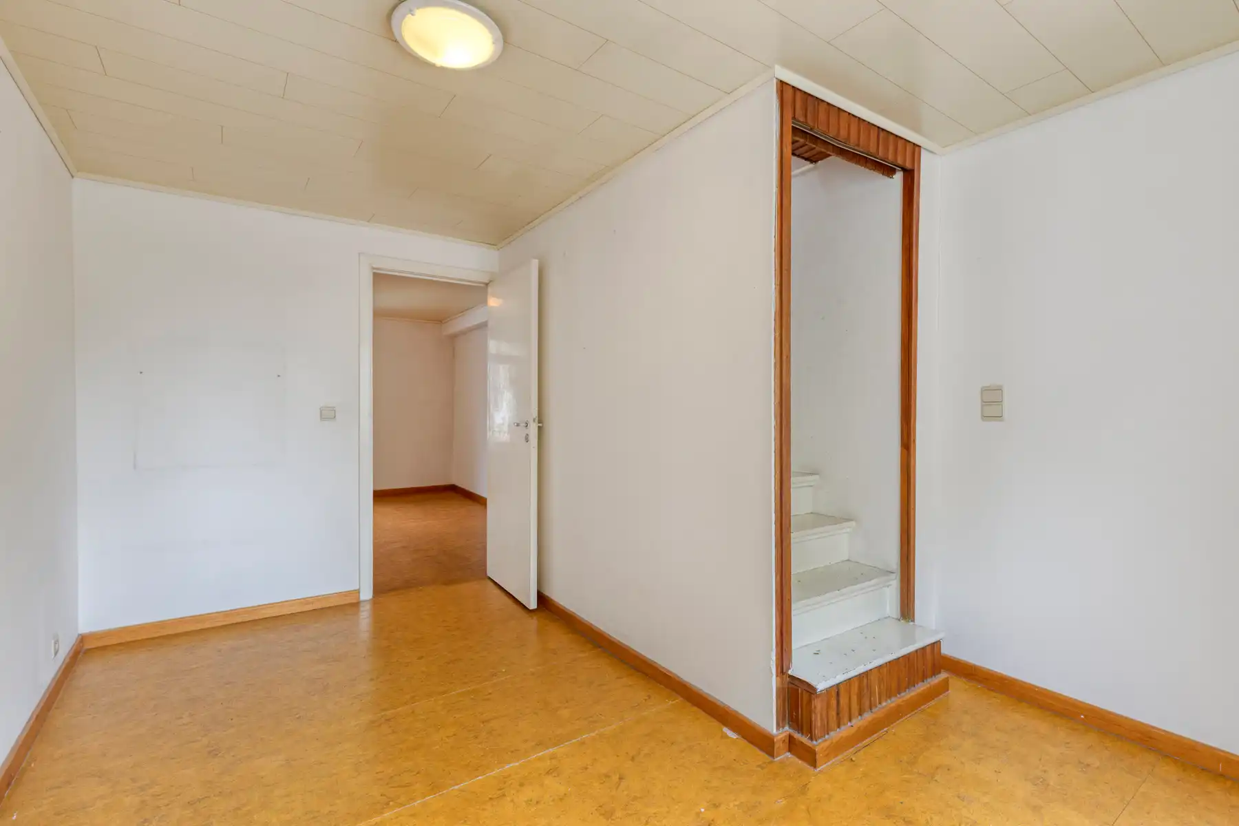 Op te frissen woning zonder renovatieverplichting foto 16