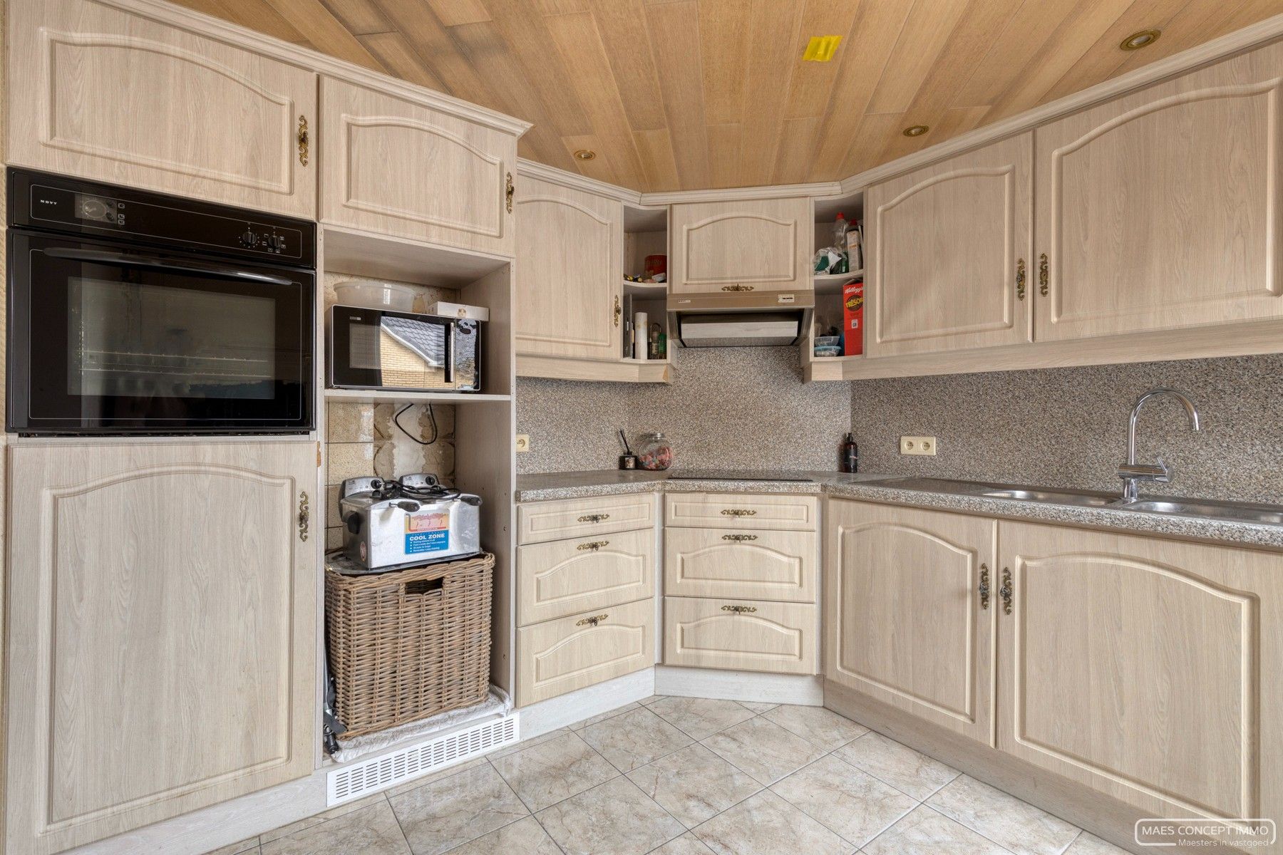 Halfopen woning met prachtig landelijk zicht op 622 m² foto 7