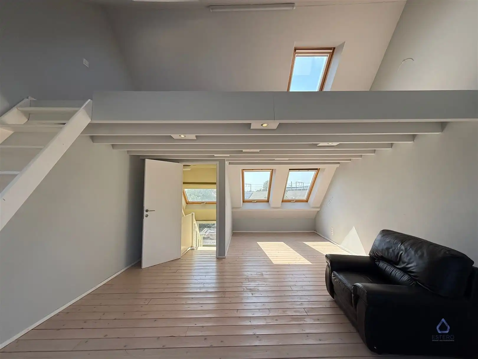 Karaktervolle woning met tuin foto 26