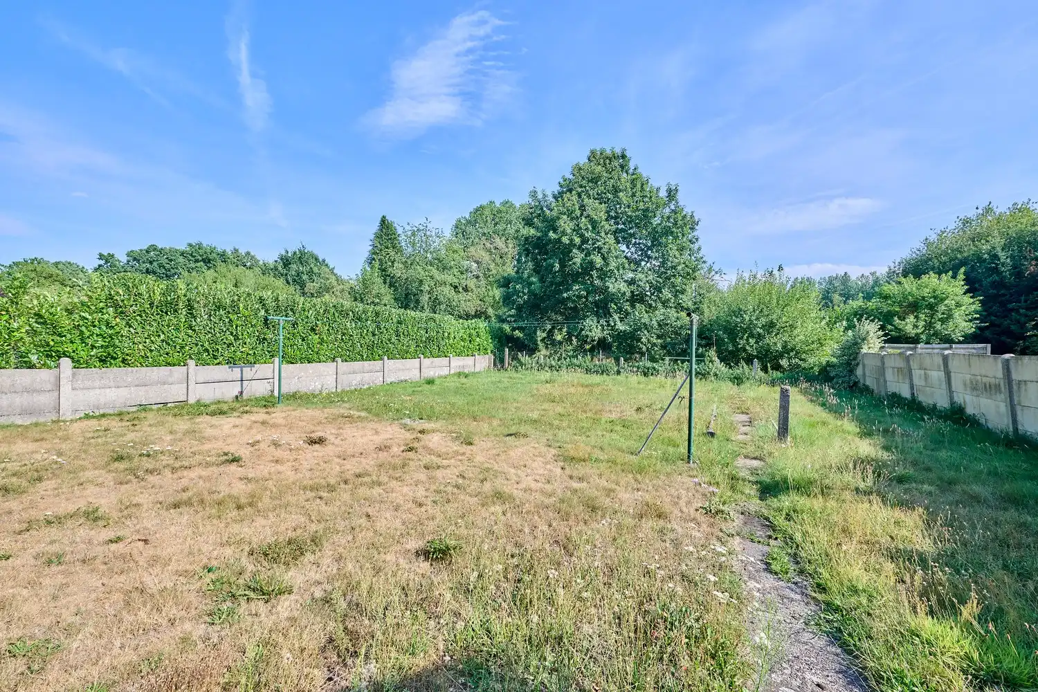 Karaktervolle renovatiewoning op een fijne rustige locatie foto 18