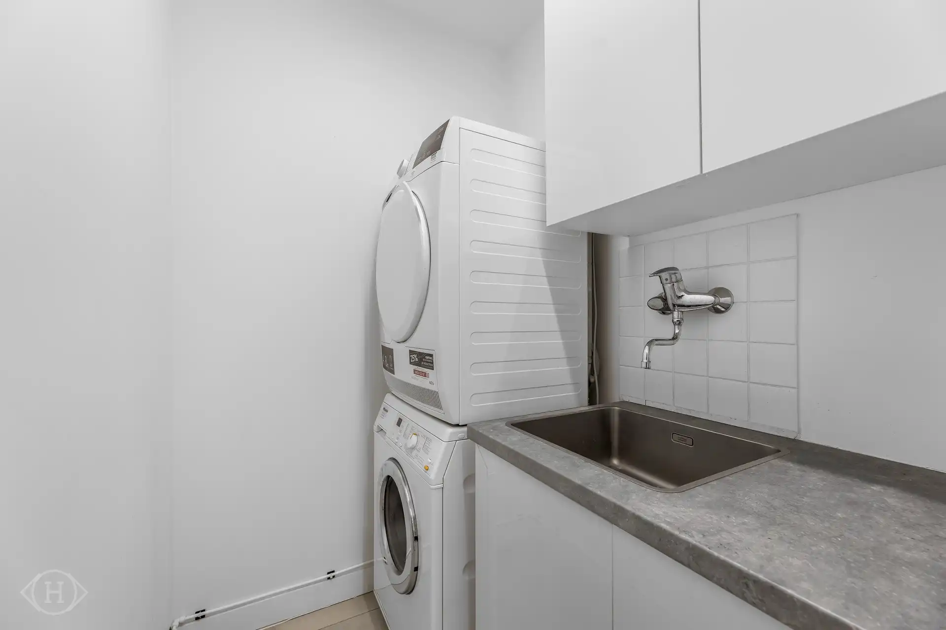 Bemeubeld appartement met prachtig terras foto 11