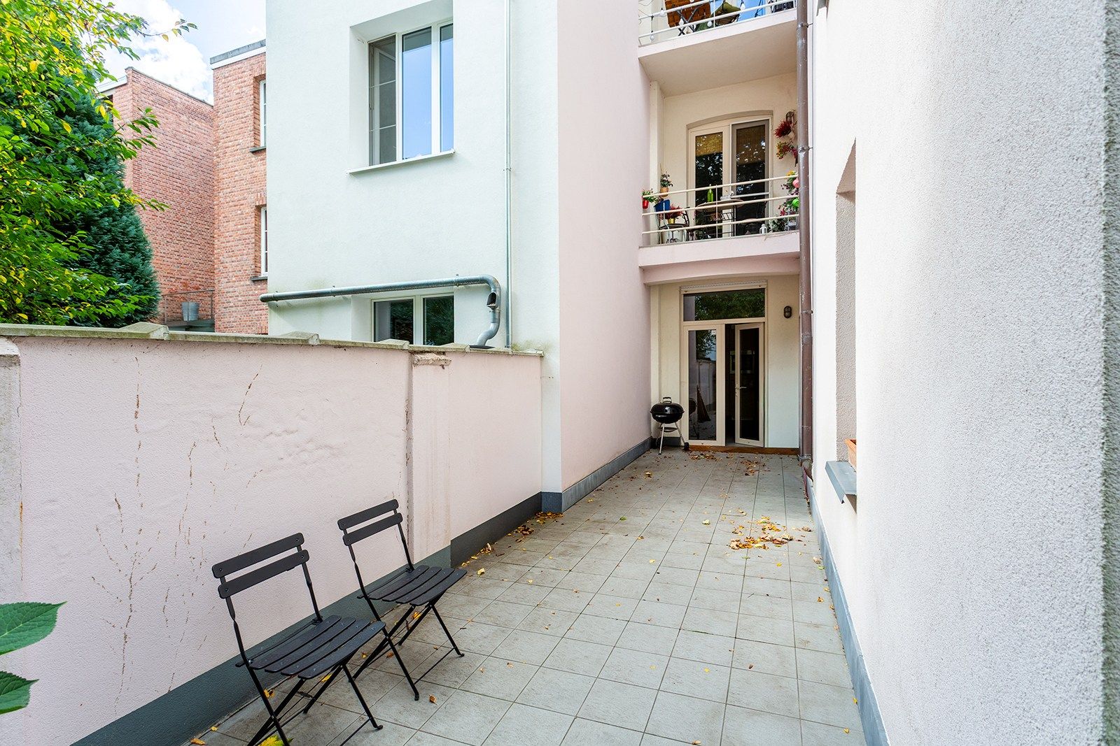 Charme appartement met tuin foto 19