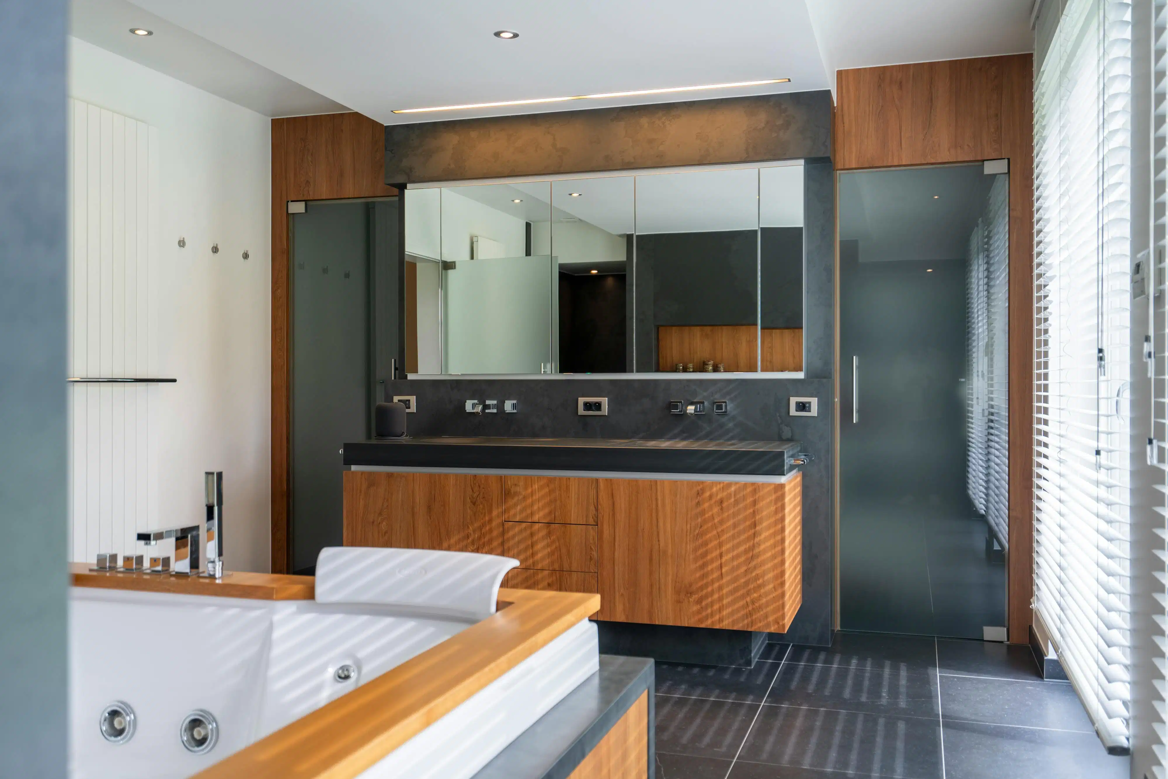 Schitterend gelegen, luxueuze villa te koop te Geluwe foto 14