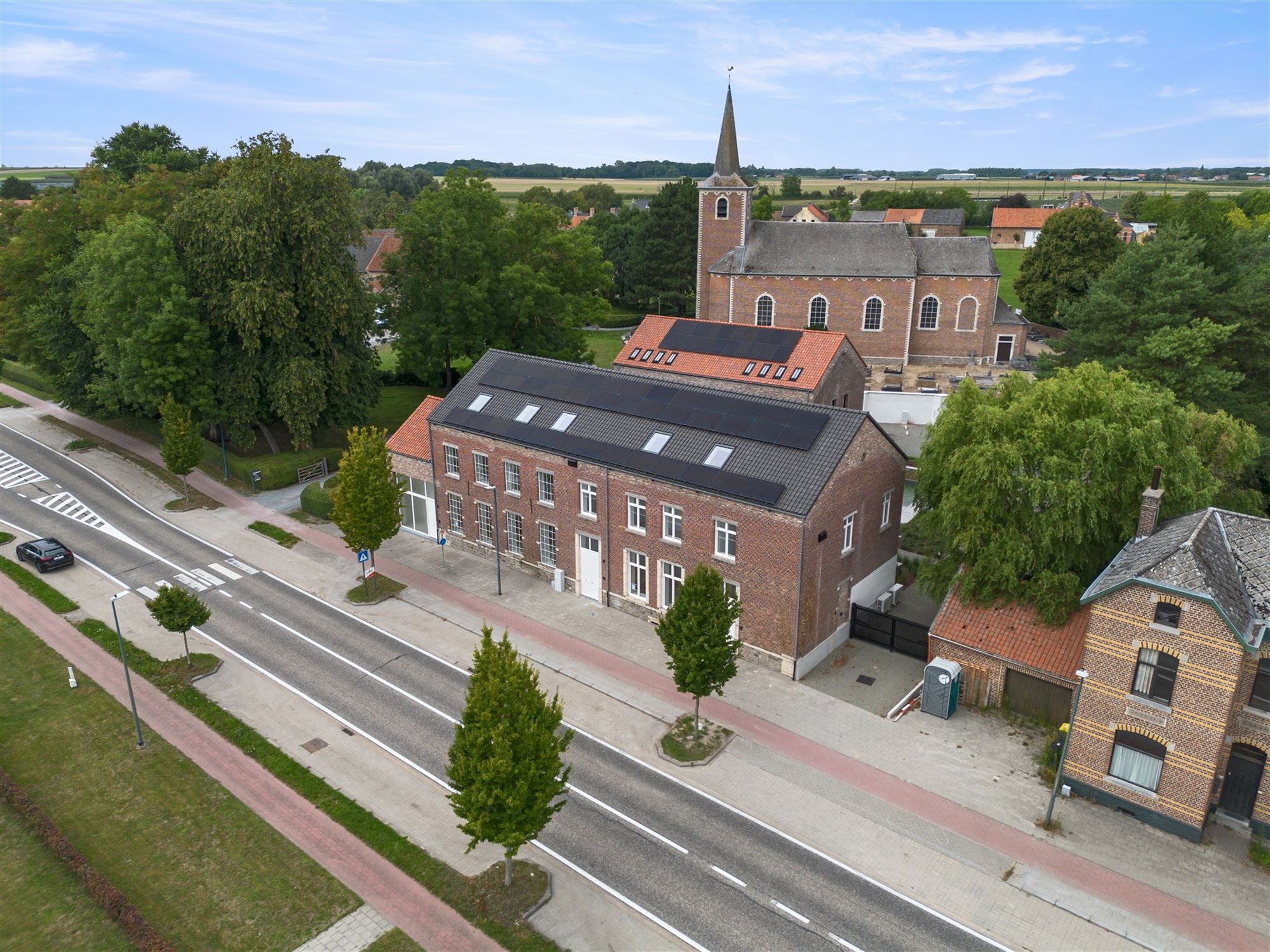 EXCLUSIEF WONEN IN EEN GERESTAUREERDE VIERKANTSHOEVE foto 51