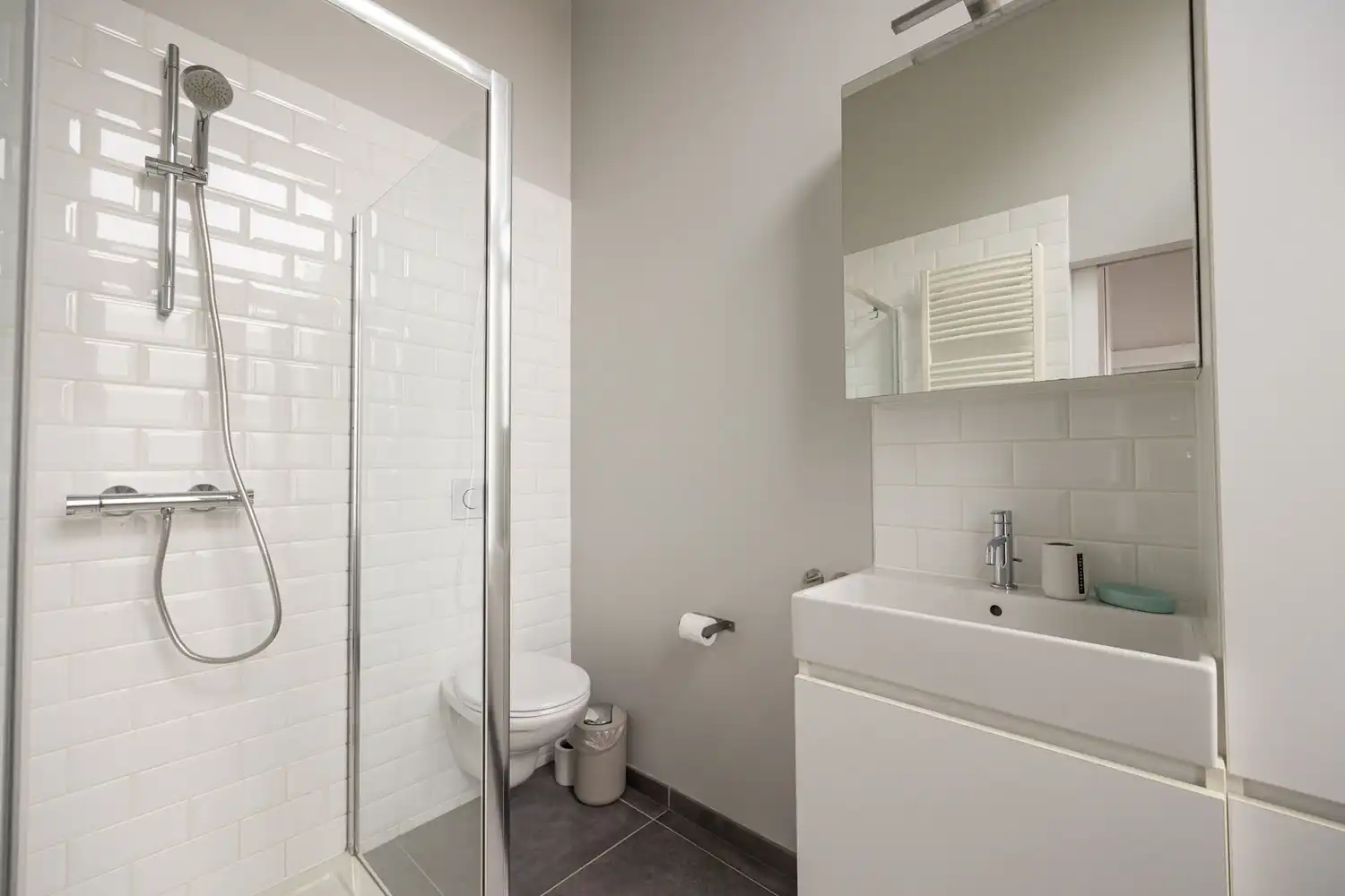 Prachtige gerenoveerde herenwoning van 341 m² in hartje Antwerpen met tal van mogelijkheden: combi wonen/werken of gedeeltelijke verhuurmogelijkheden foto 33