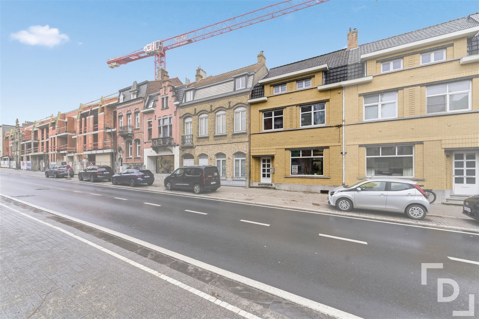 Gerenoveerde en duurzame woning met huislift te koop op toplocatie in Ieper. foto 26