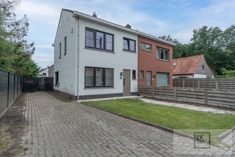 Instapklare woning met 3 slaapkamers en aangename tuin op een centrale ligging te Sint-Antonius foto 2