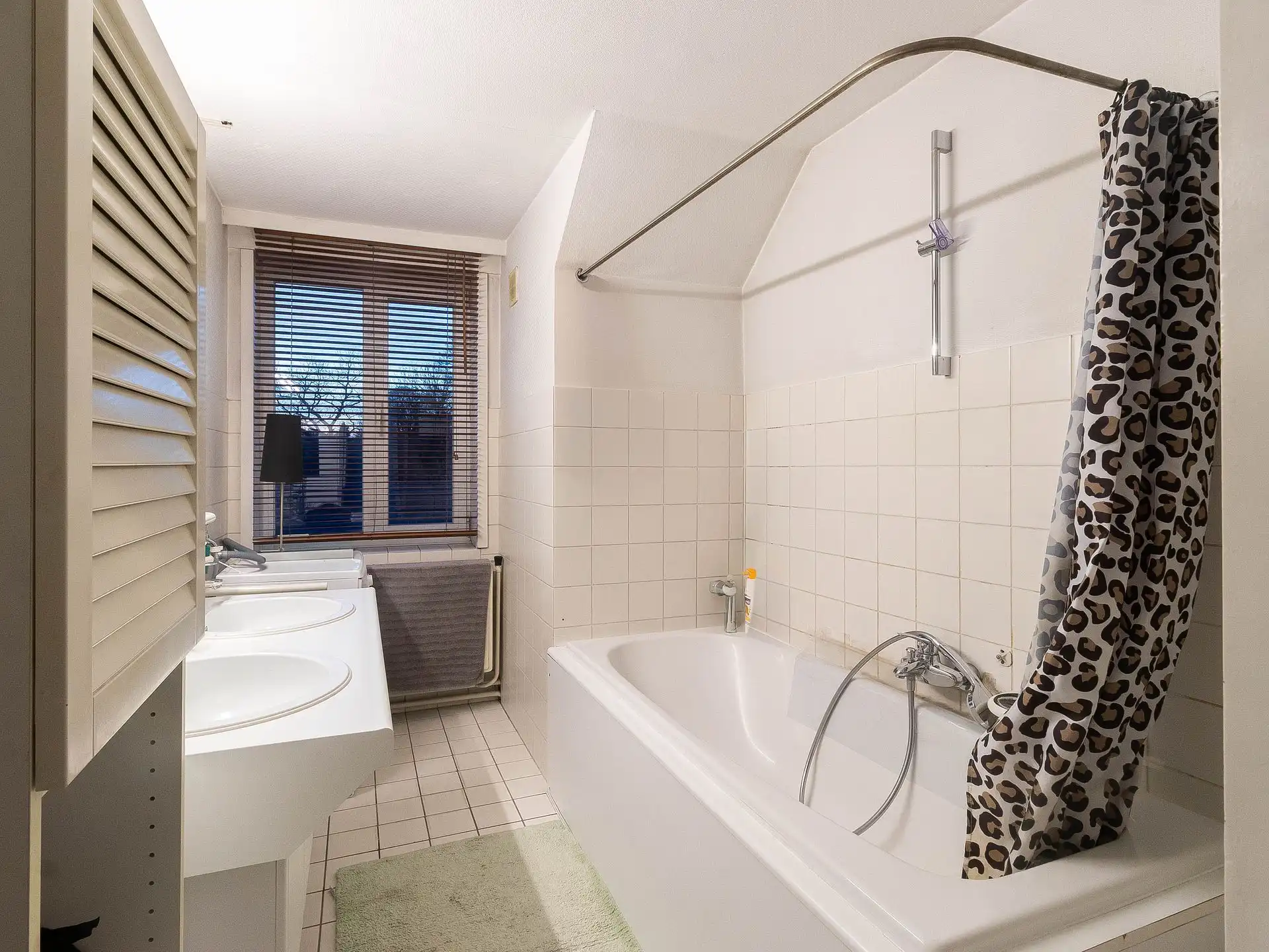 Handelshuis met ruim duplexappartement foto 12