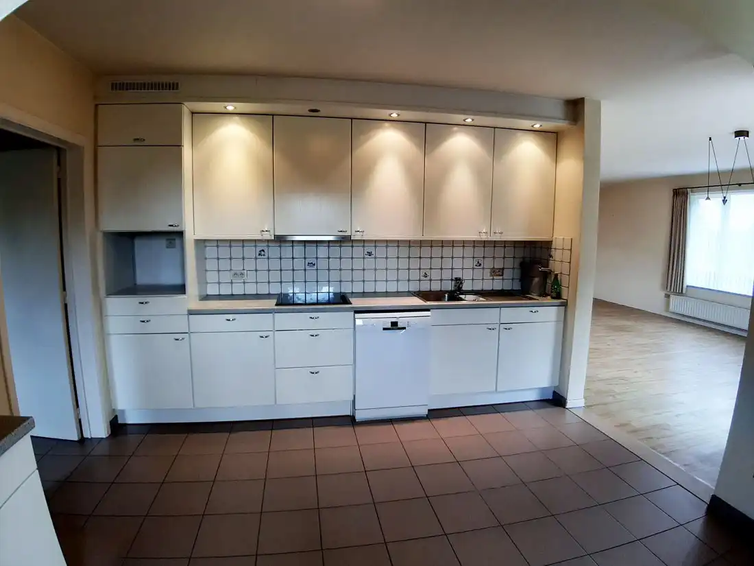 Ruim appartement op de 2de verdieping te Achel foto 8