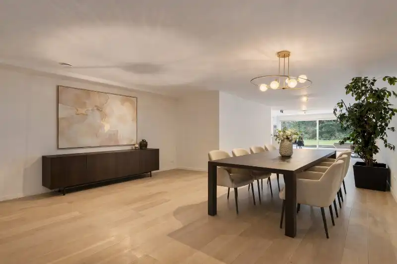 Ruim en zorgeloos wonen in dit gelijkvloers appartement met tuin. foto 4