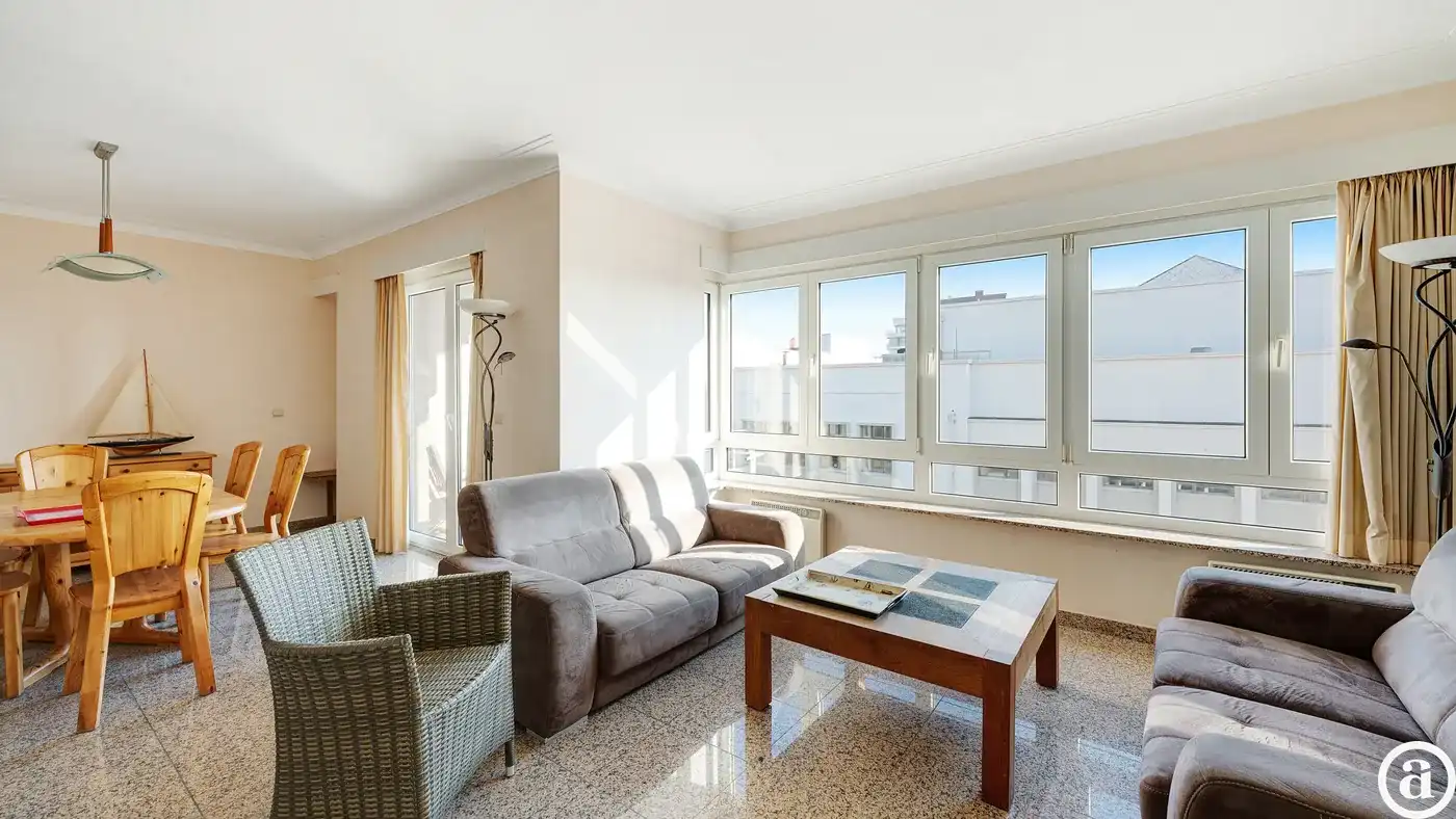 Ruim en breed appartement met zeezicht [Canada Square]. foto 6