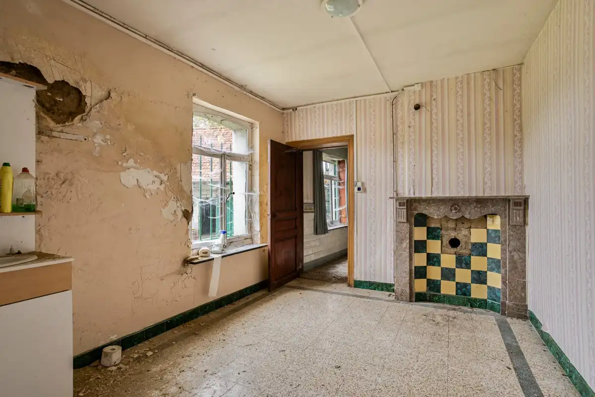 Te renoveren hoeve met schuren op ca. 1,3ha! foto 6