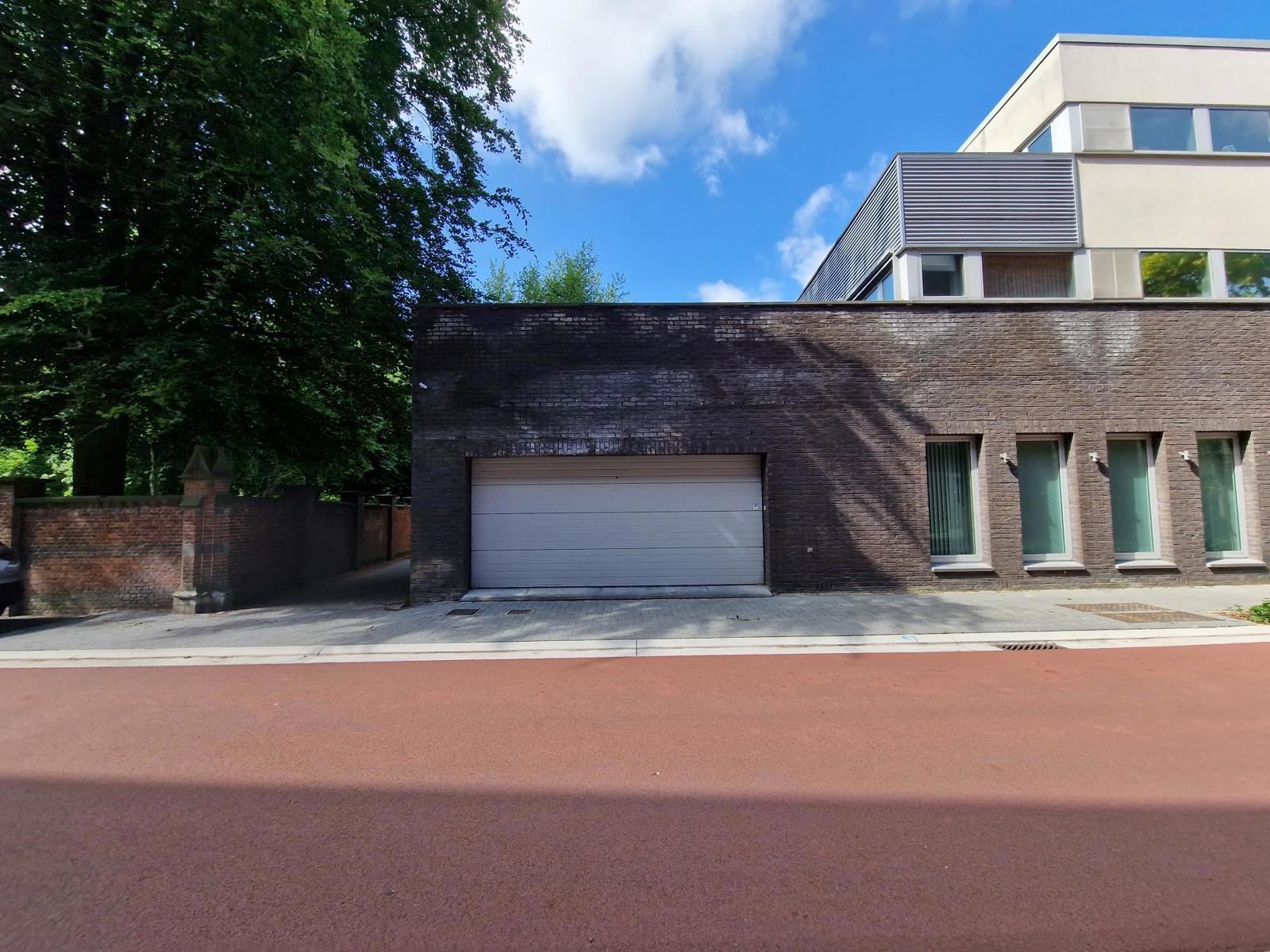 Appartement met groot terras en garage op Boulevard te Mol foto 36