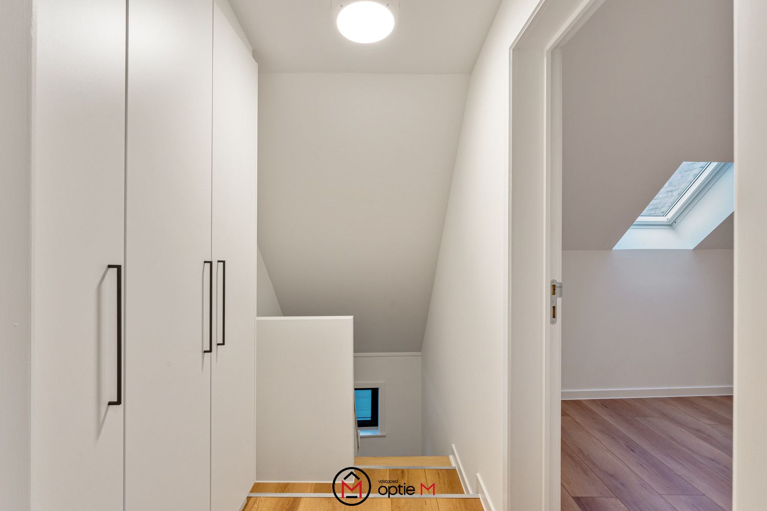 Volledig gerenoveerde woning met 4 slaapkamers en 2 badkamers in Hasselt foto 22