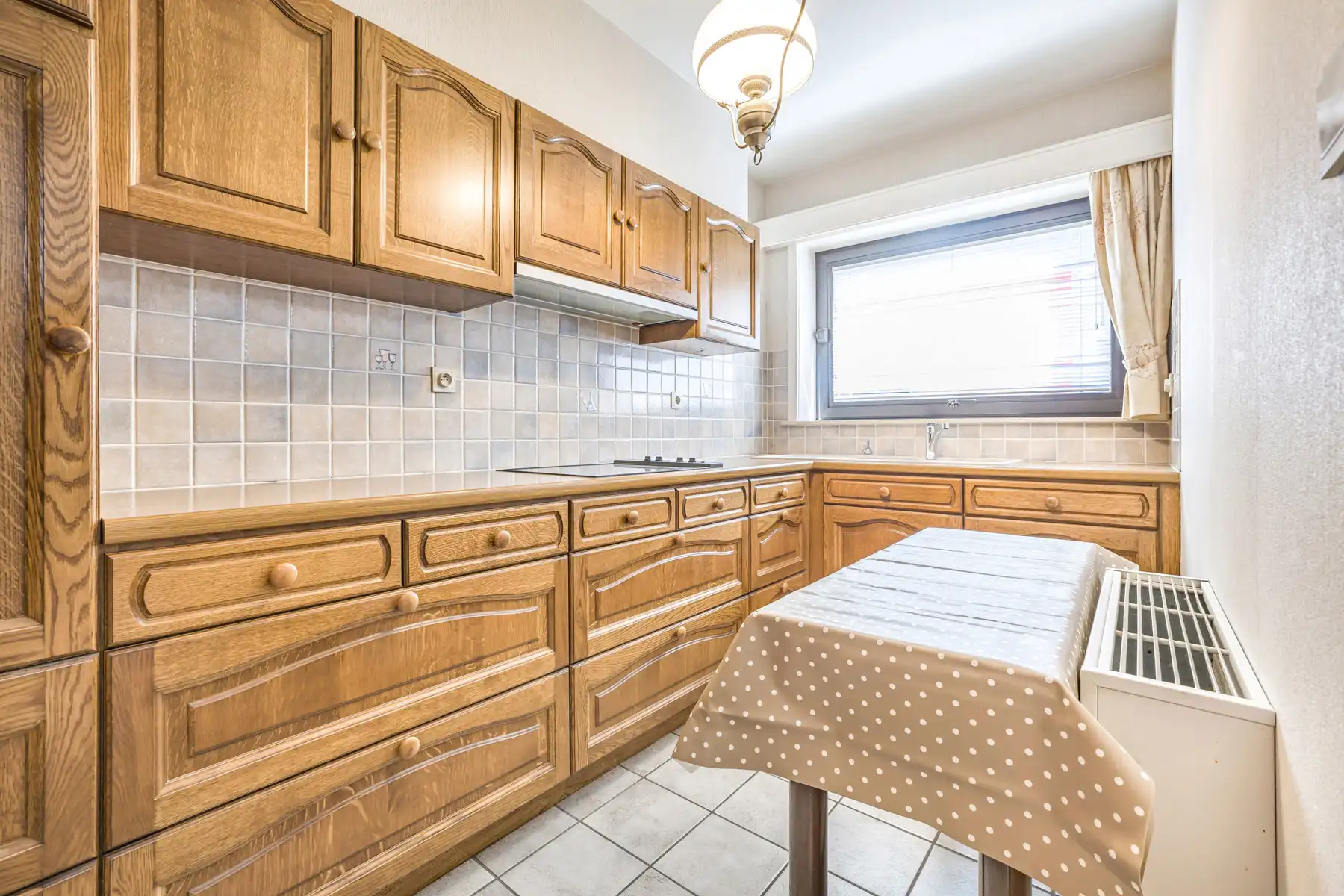 Goed gelegen appartement met 2 slaapkamers en garage foto 6