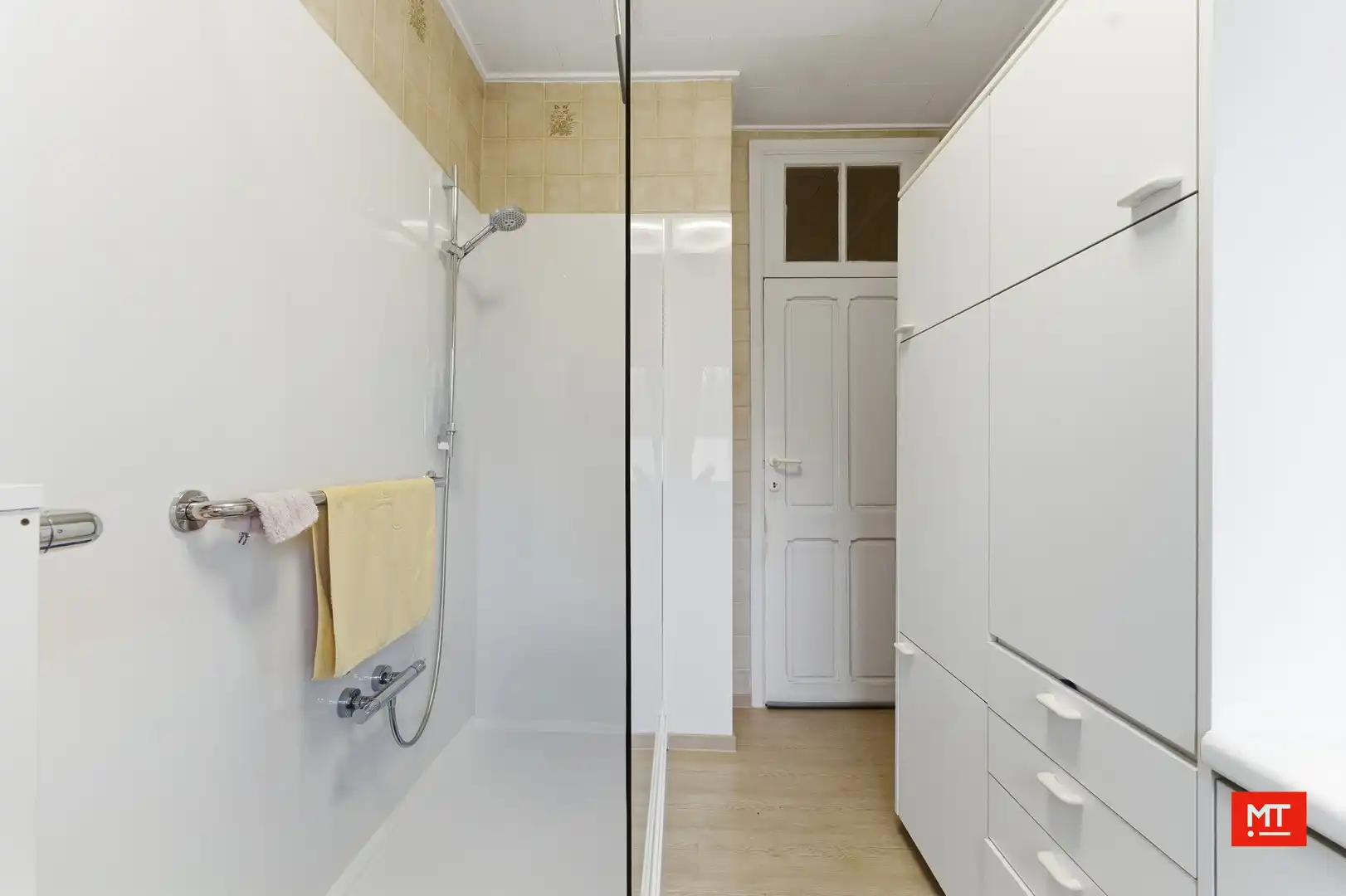 Op te frissen alleenstaande woning met 3 slaapkamers (+ mogelijk), garage en tuin in het centrum van Wervik foto 15