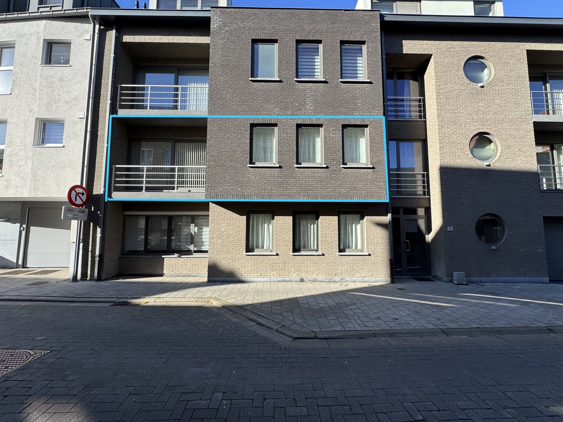 lichtrijk 2-slaapkamer appartement centrum Bornem foto {{pictureIndex}}