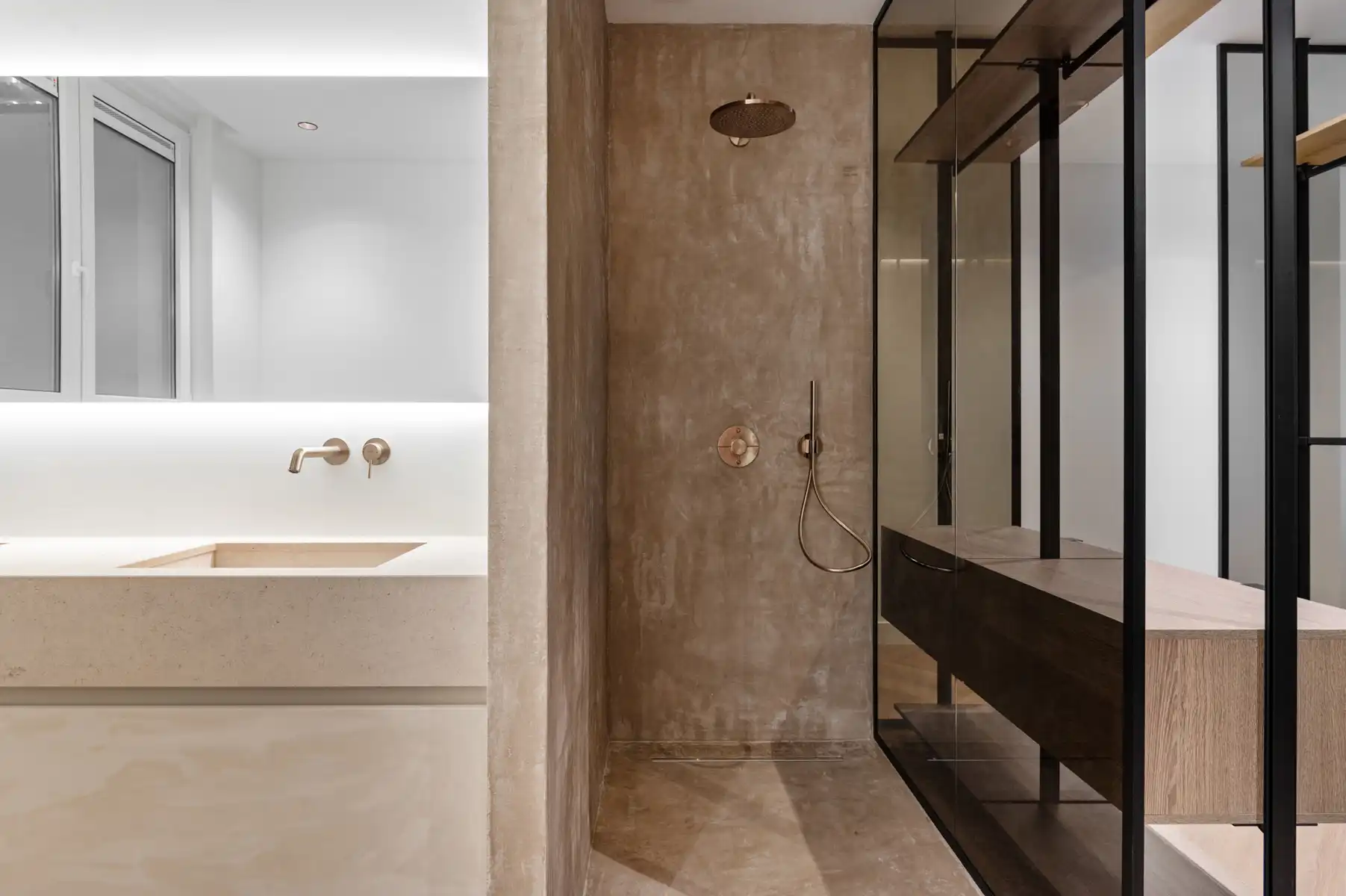 Luxueus gerenoveerd 2 slpk appartement in Art Deco-gebouw foto 11