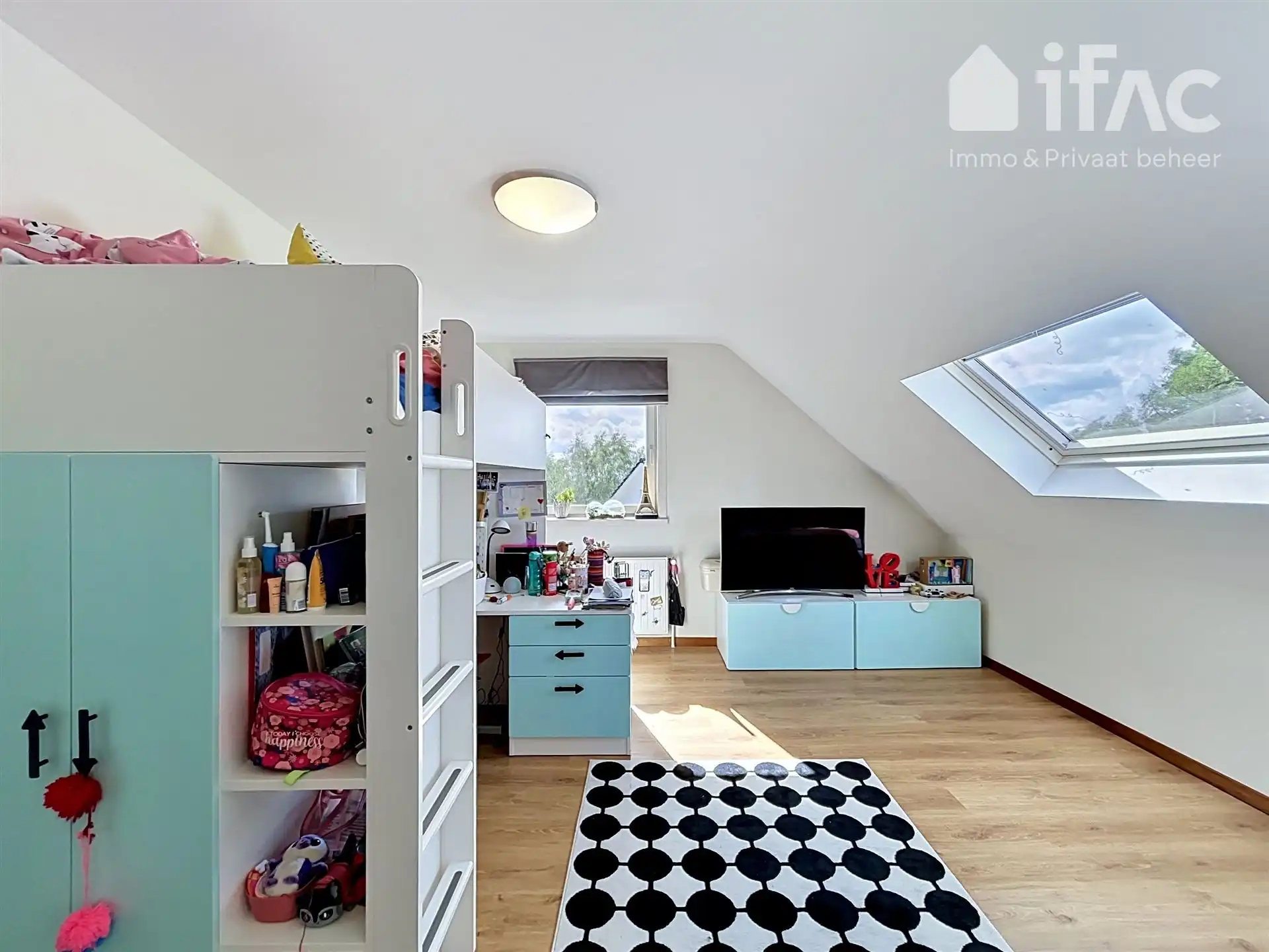 Smaakvol gerenoveerde Villa met 5 slaapkamers en leuke tuin foto 24