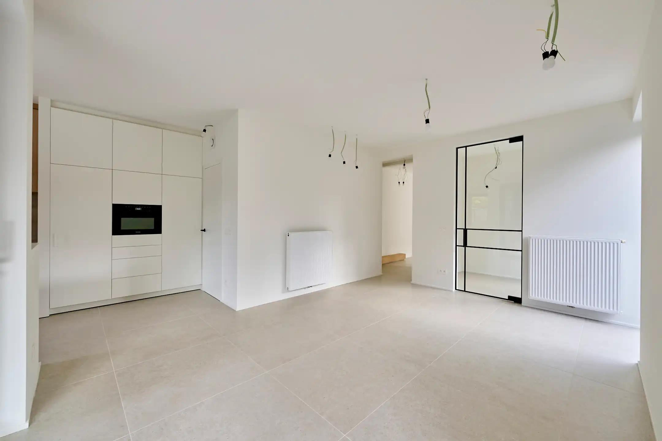 Ruime woning met 4 of 5 slaapkamers en 2 badkamers foto 9