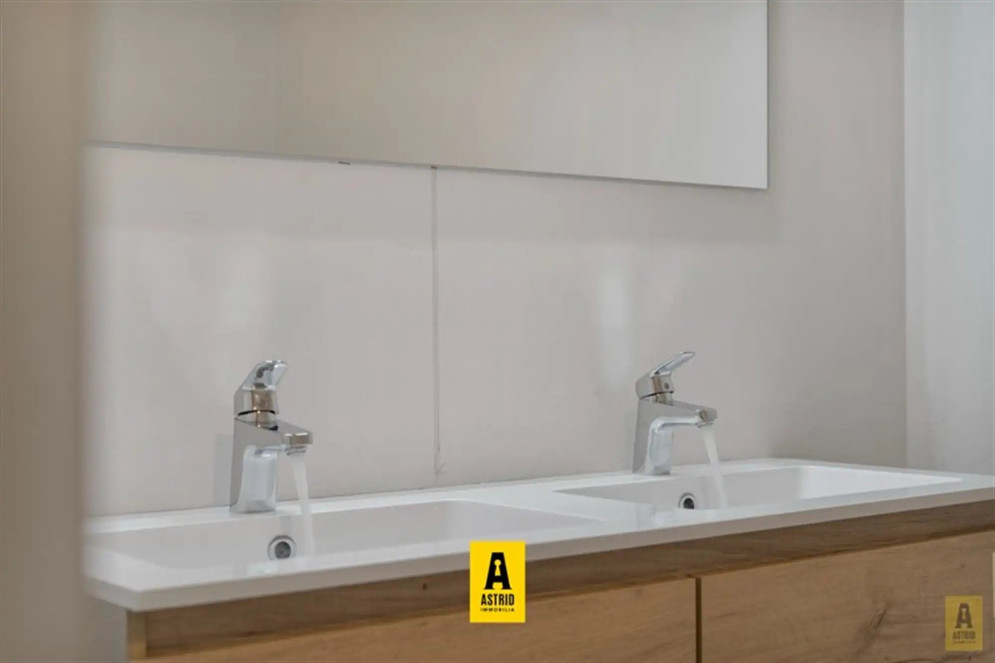 Ruim en zonnig nieuw appartement met mooie terrassen vlakbij zee! foto 24