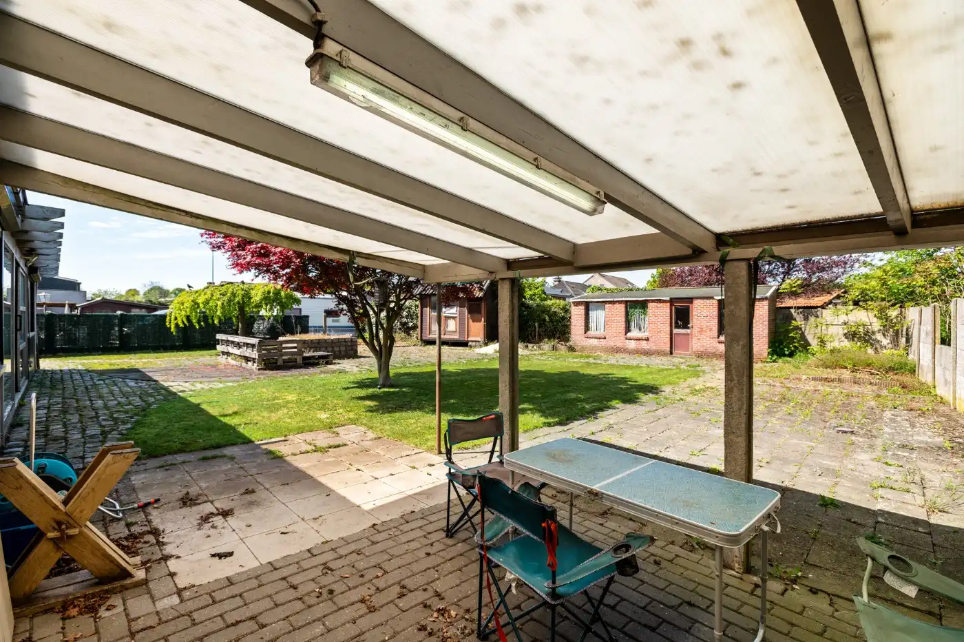 Charmante, te renoveren woning met ruime groene tuin foto 30