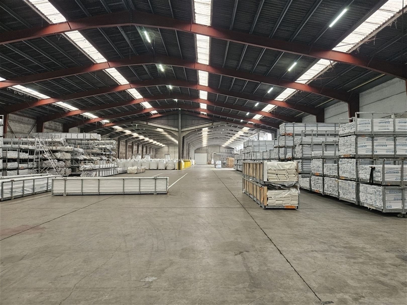 Multifuncitoneel bedrijfsgebouw foto 11