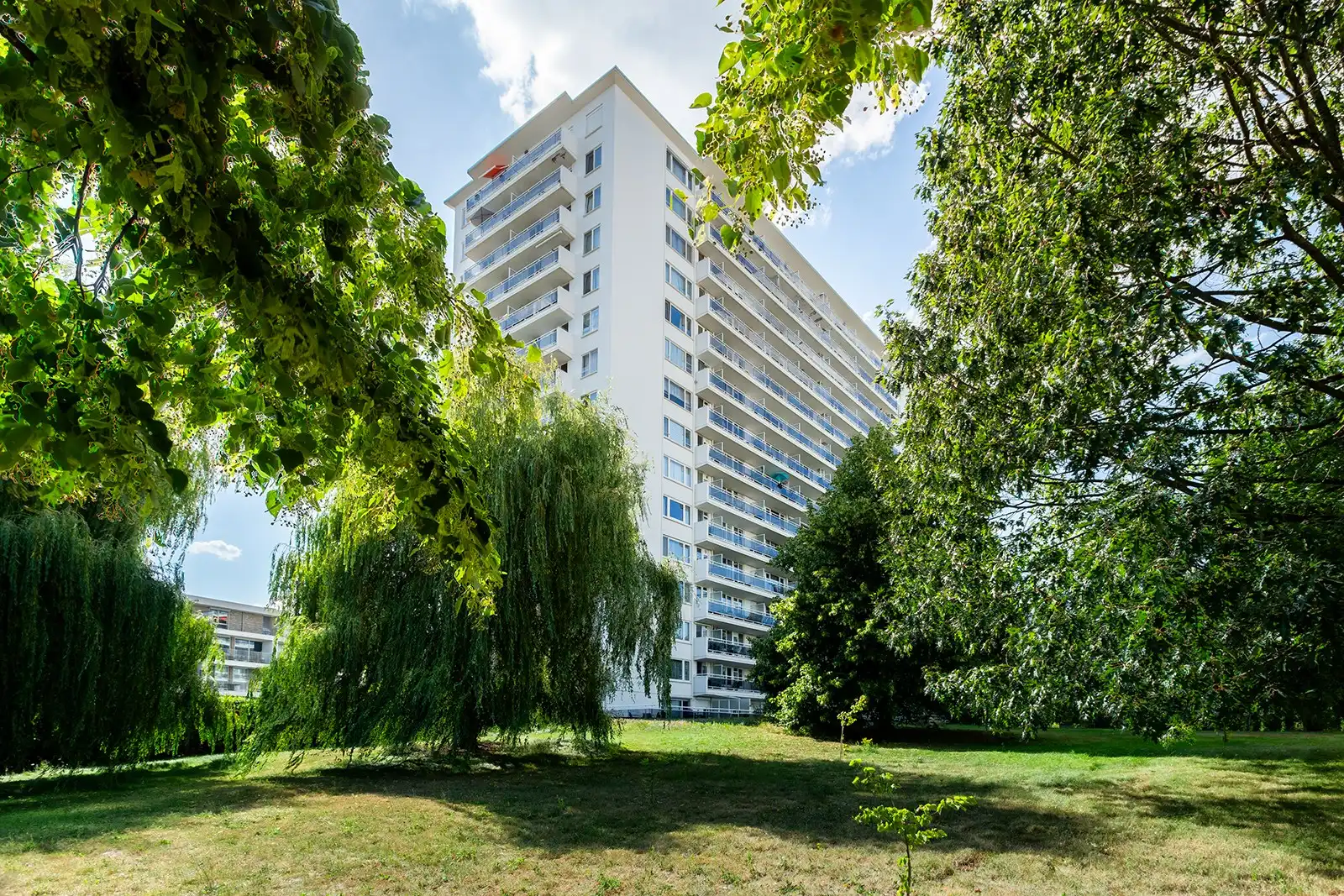 Ruim appartement met 2 slaapkamers, 2 terrassen en garage foto 22