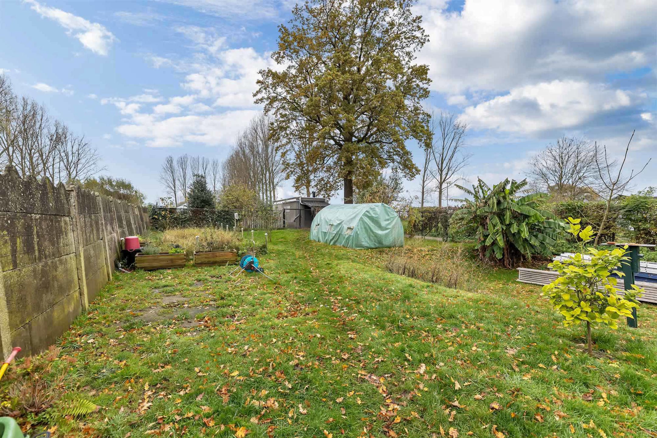 Projectgrond of totale renovatie met idyllisch uitzicht foto 26