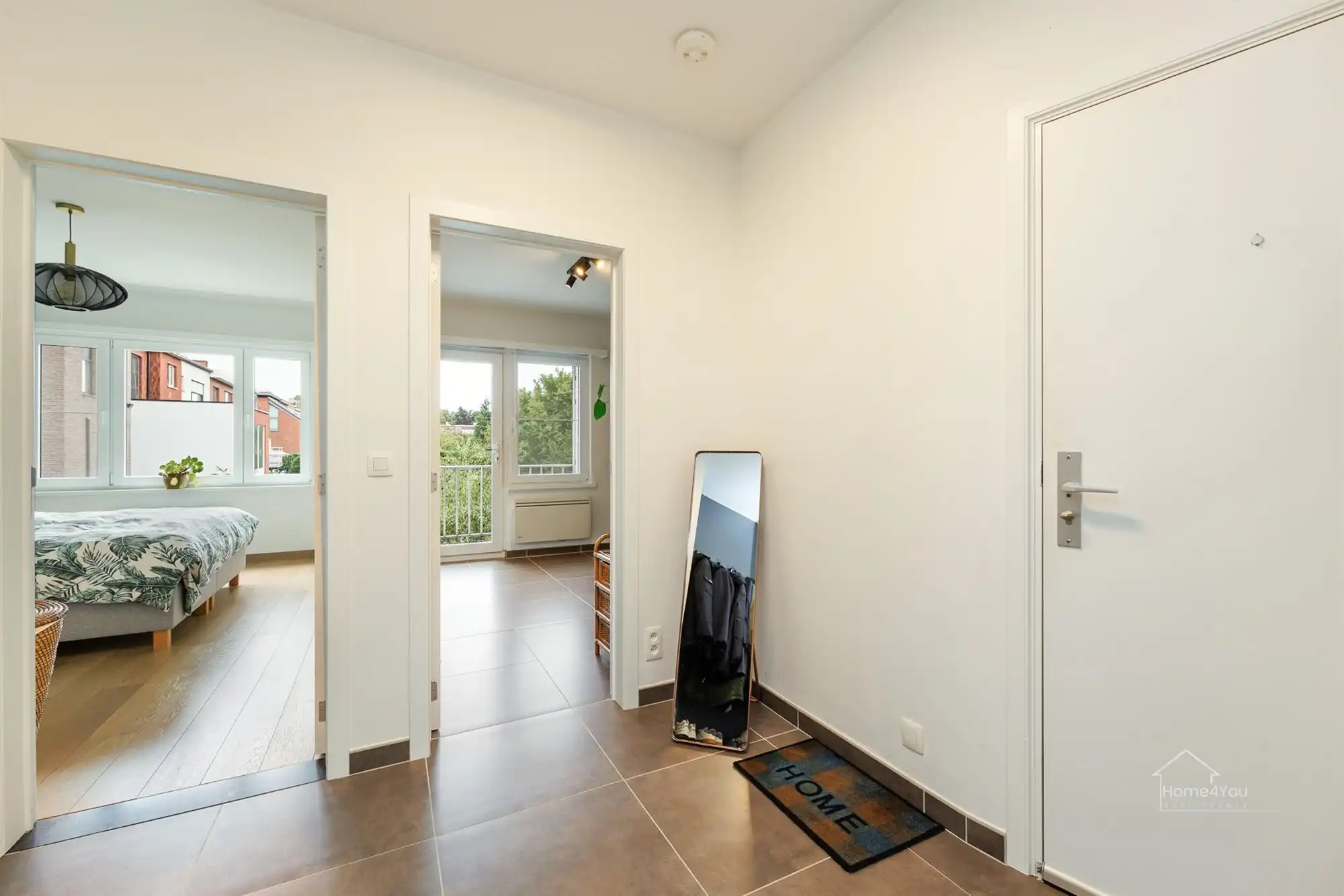 Instapklaar 2 Slaapkamer App + Garage foto 22