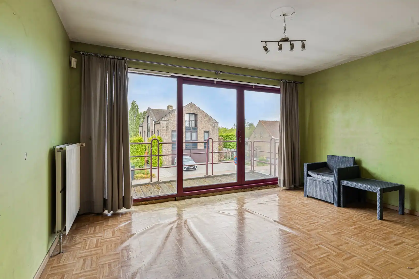 Handelspand met groot appartement foto 16