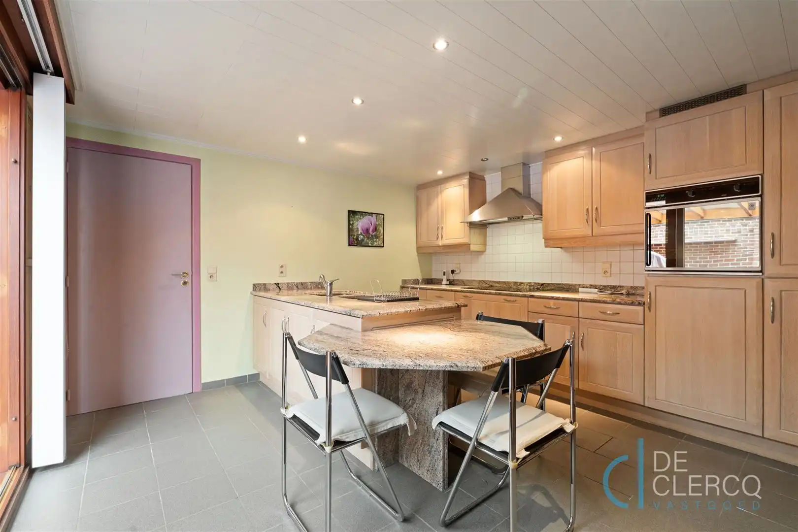 Woning met goed onderhouden tuin te koop in groot Lochristi! foto 5