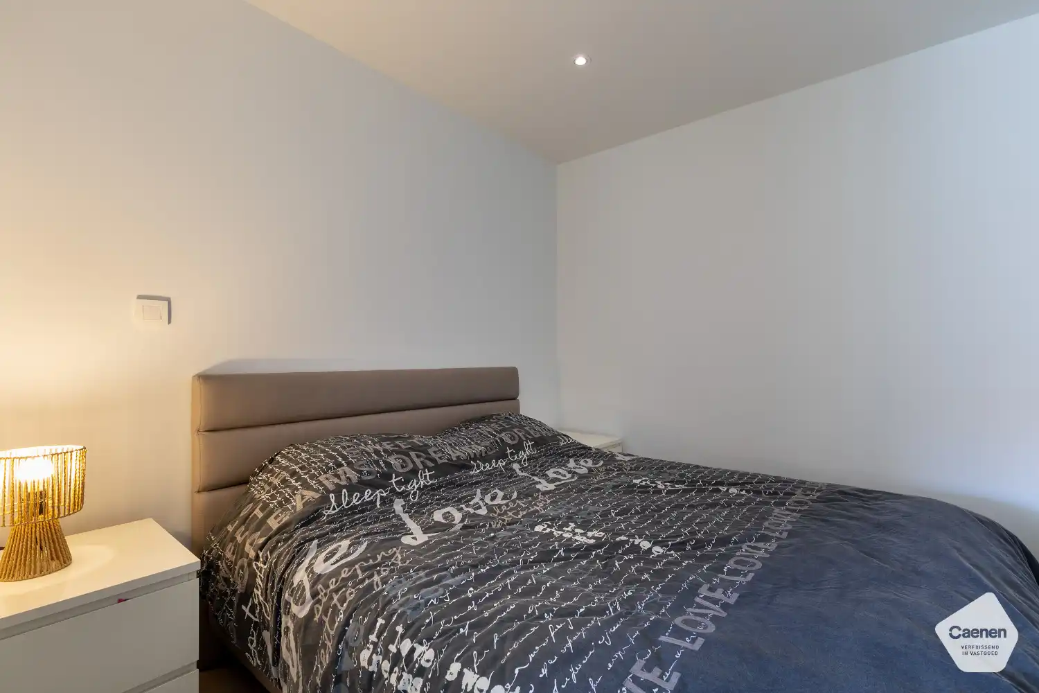 Fantastisch gerenoveerd, zuid-gericht appartement met 1 slaapkamer foto 7