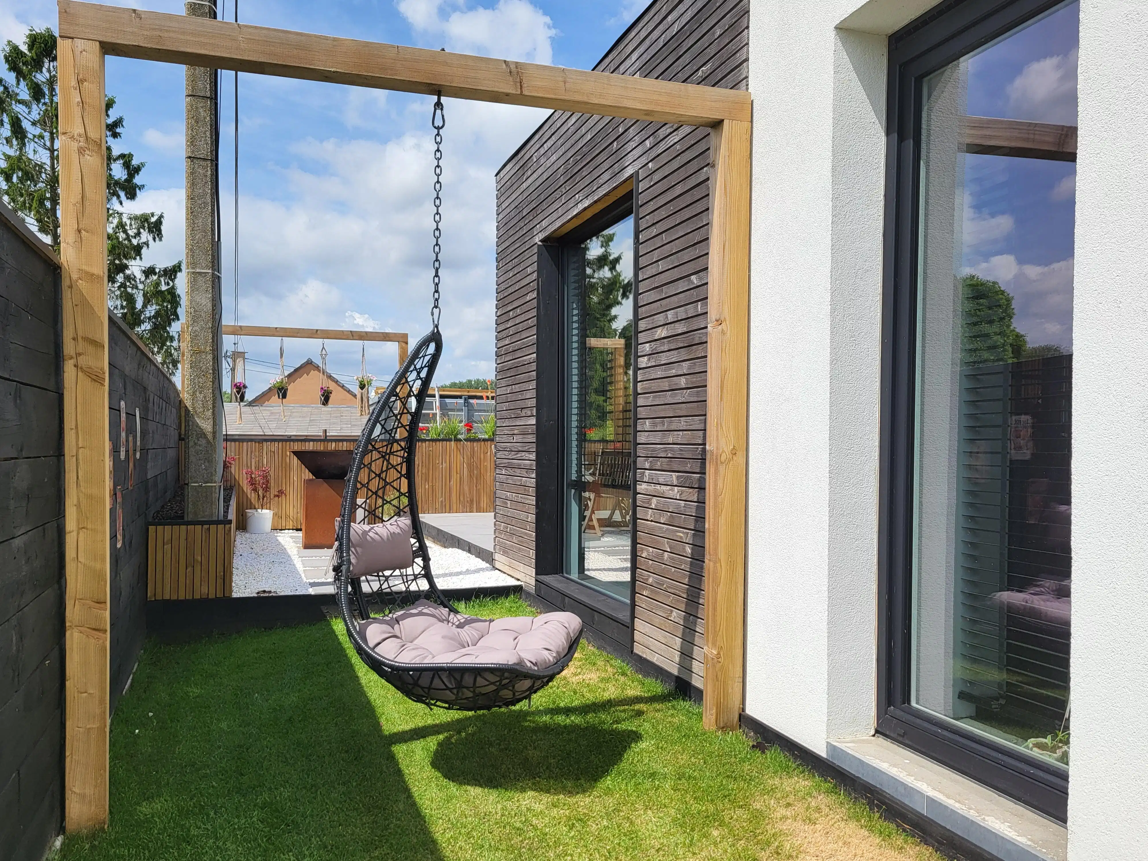 Instapklare en energiezuinige woning die tussen 2021 en 2026 grondig werd gerenoveerd, gelegen in het landelijke Smeerebbe-Vloerzegem. foto 5