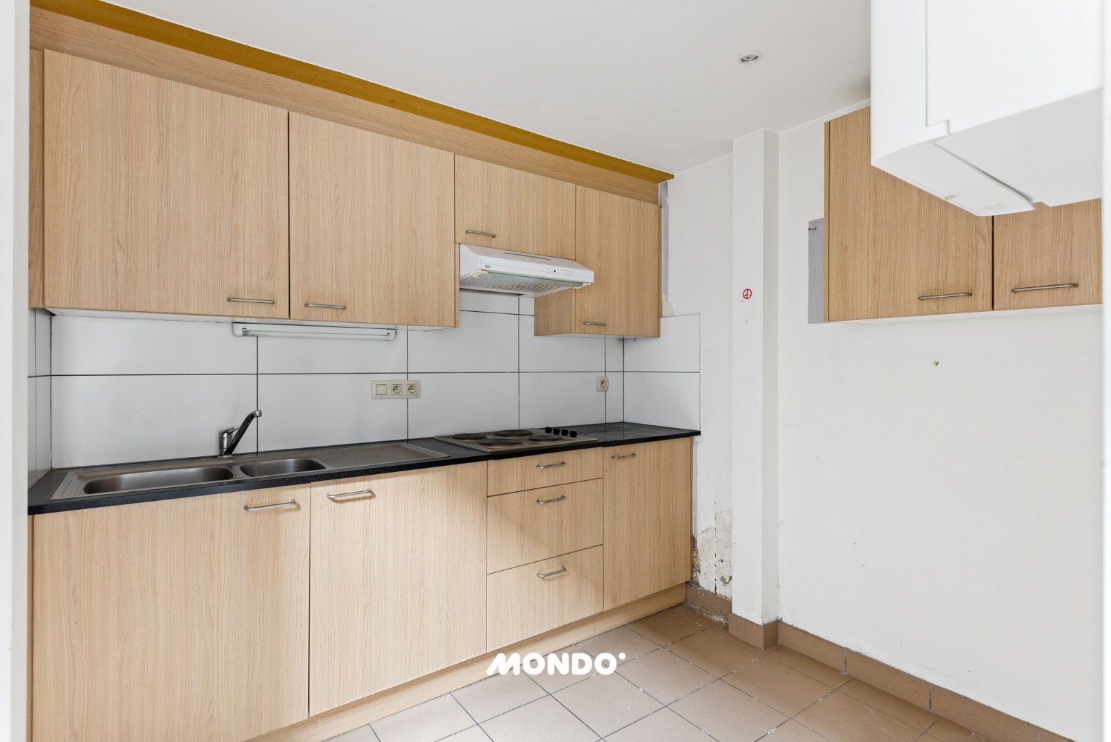 Rustig gelegen woning met 3 slaapkamers en veel potentieel nabij het centrum! foto 8