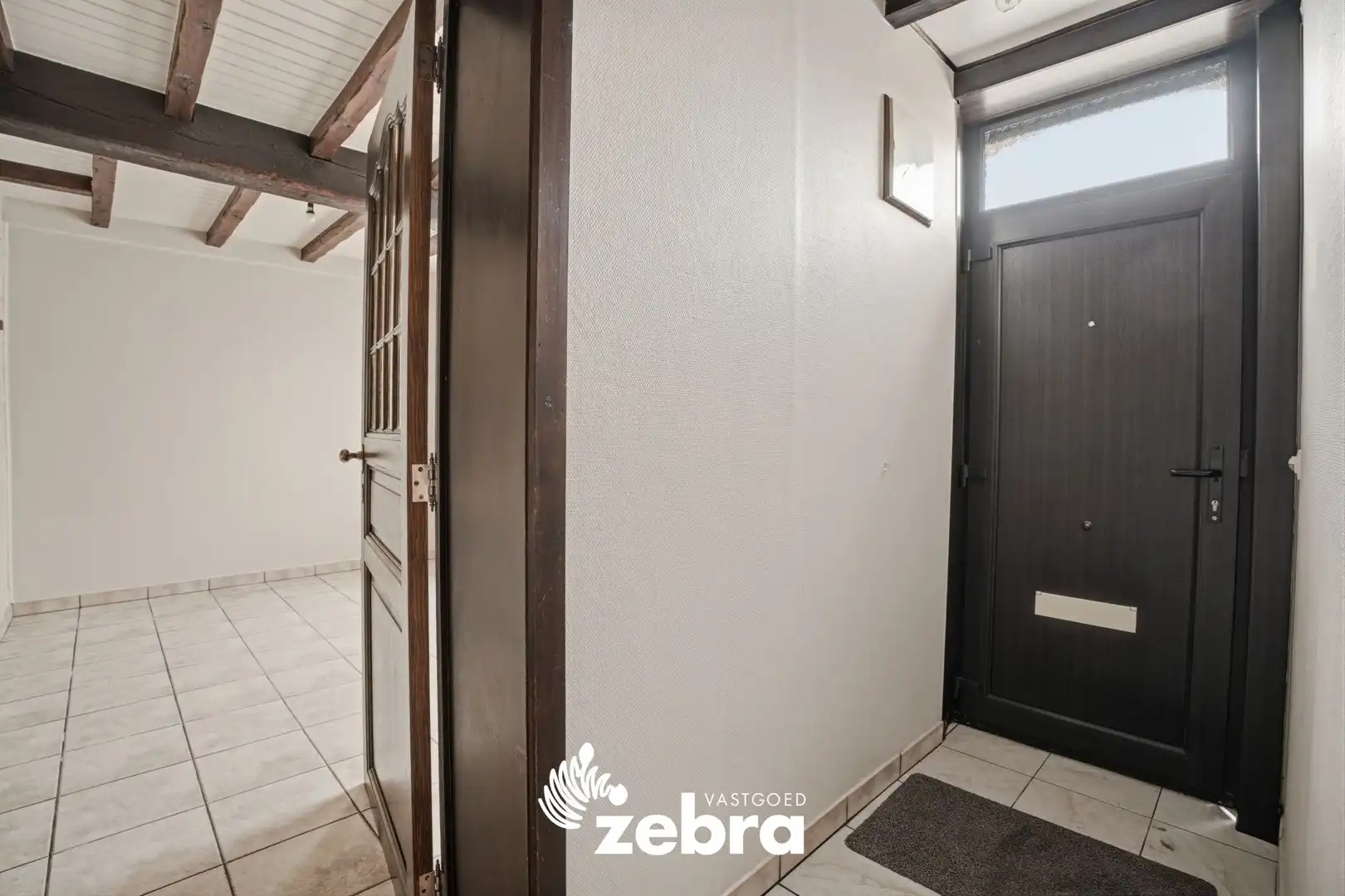 Woning met 3 slaapkamers en gezellige tuin te Tielt! foto 3