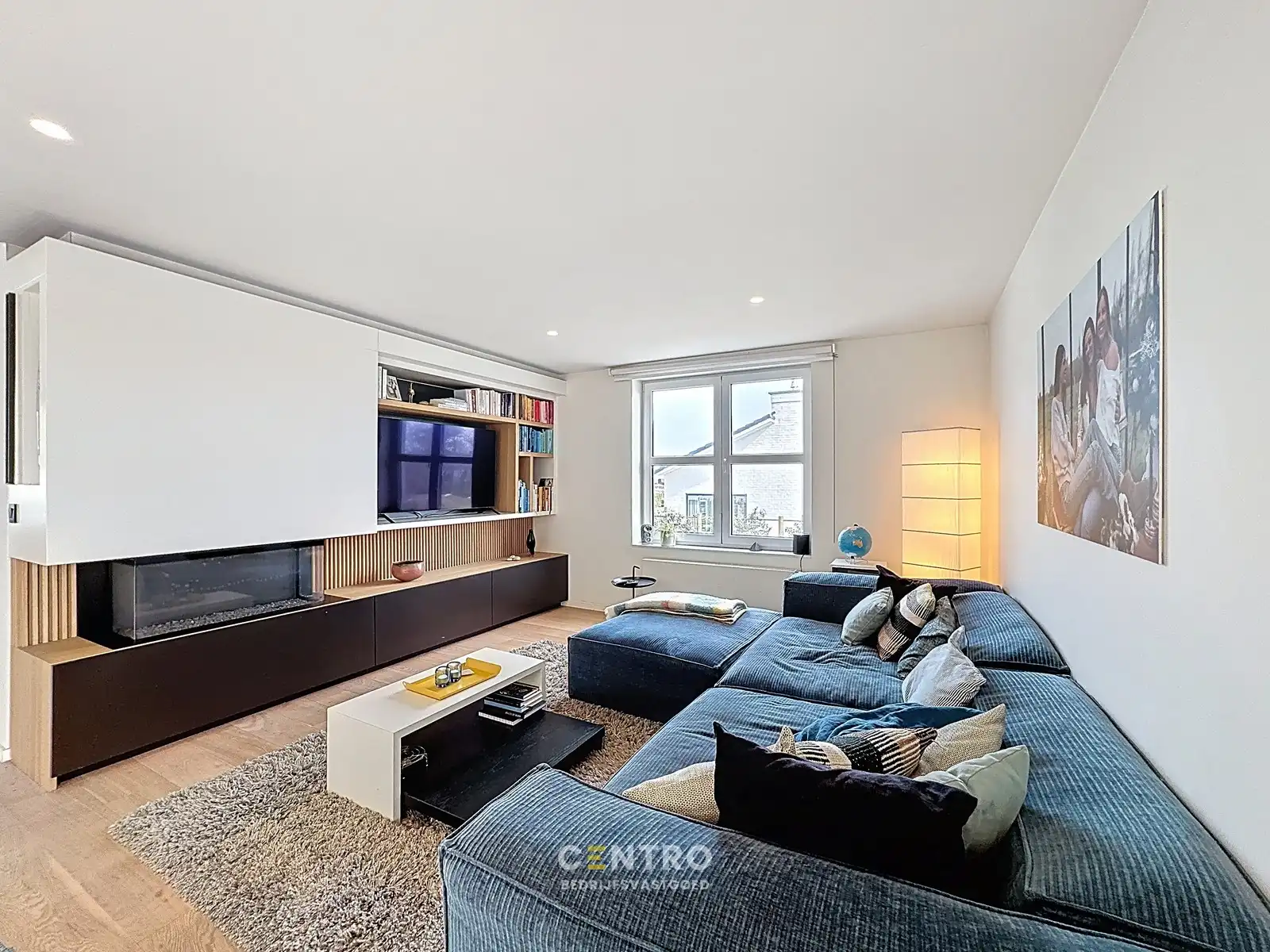 Modern en instapklaar WOON-WERKPAND met professionele ruimten, lichtrijk & ruim APPARTEMENT met zonneterras en aangelegde tuin. foto 16