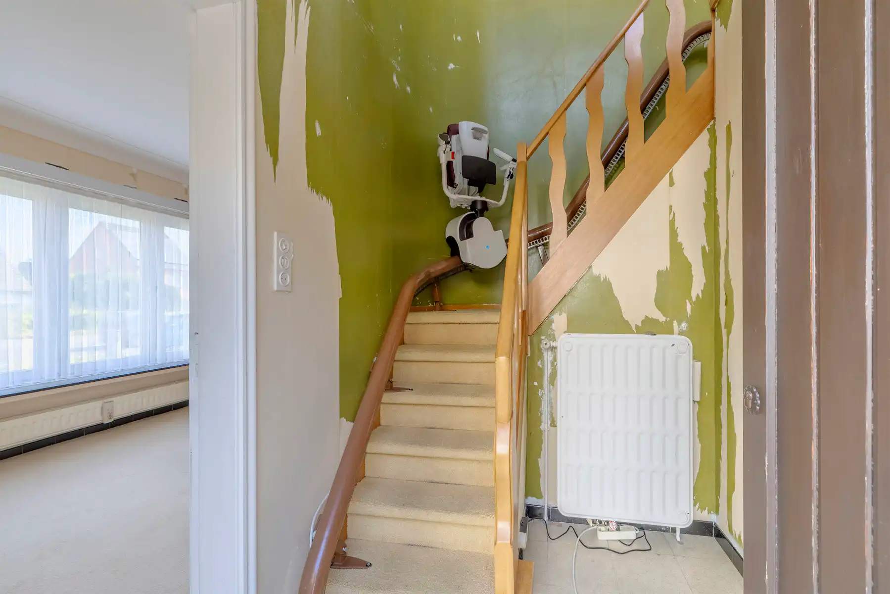Renovatieproject met 3 slaapkamers, garage en tuin 800 m² foto 10