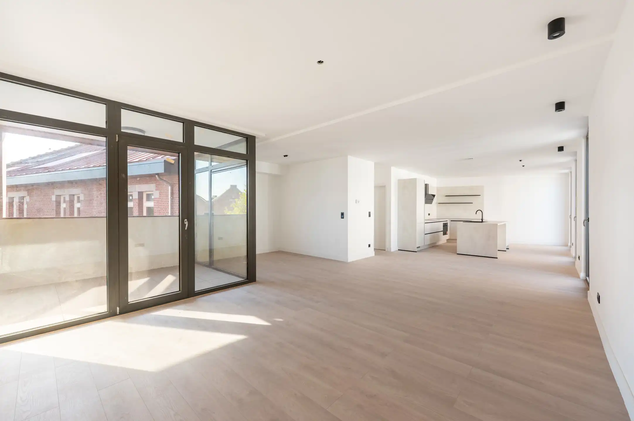 ANTWERPEN - Twee slaapkamer appartement in Whitbread site foto 3
