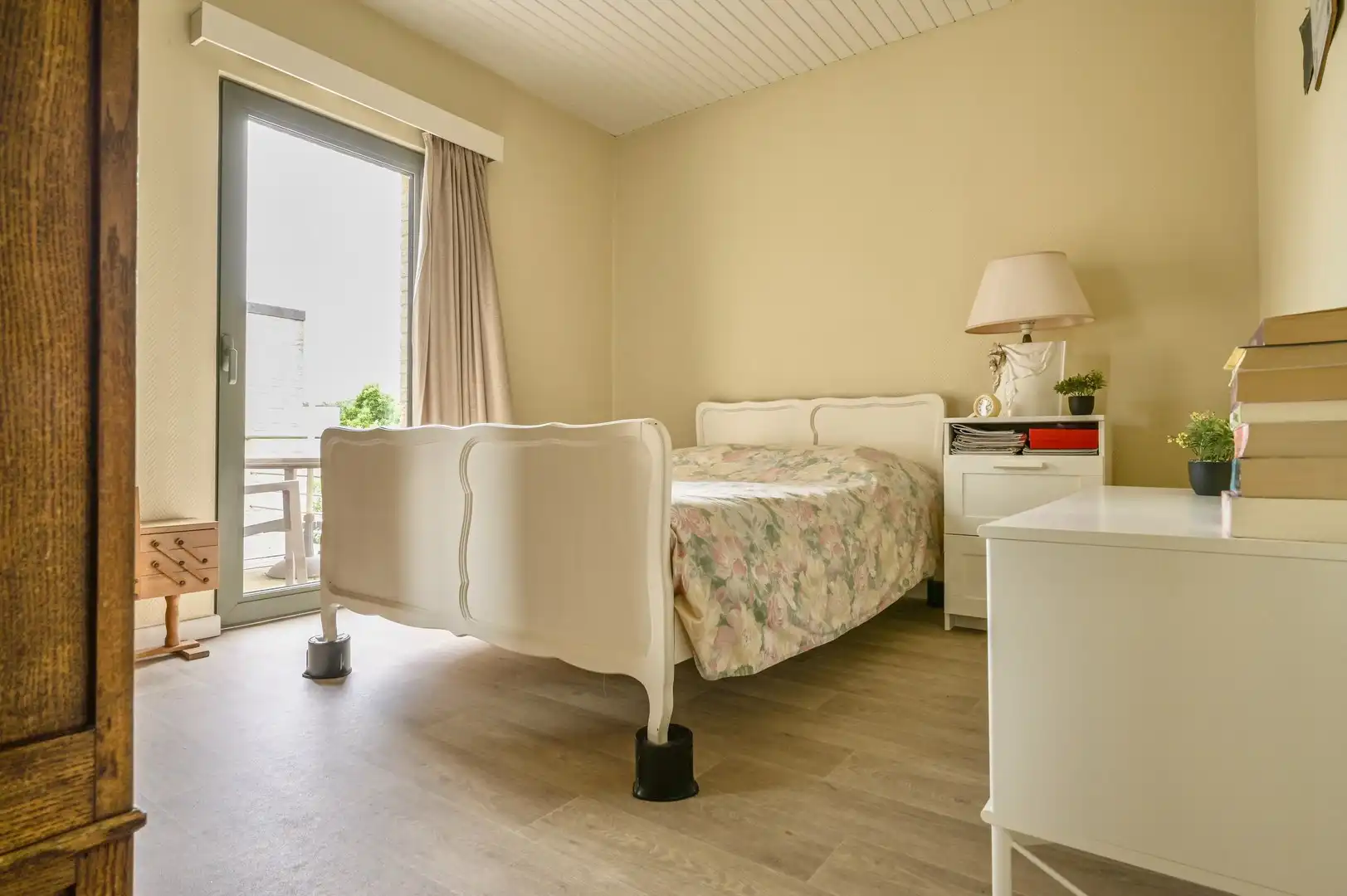 APPARTEMENT MET 2 SLAAPKAMERS, RUIME ZOLDER & TERRAS foto 10