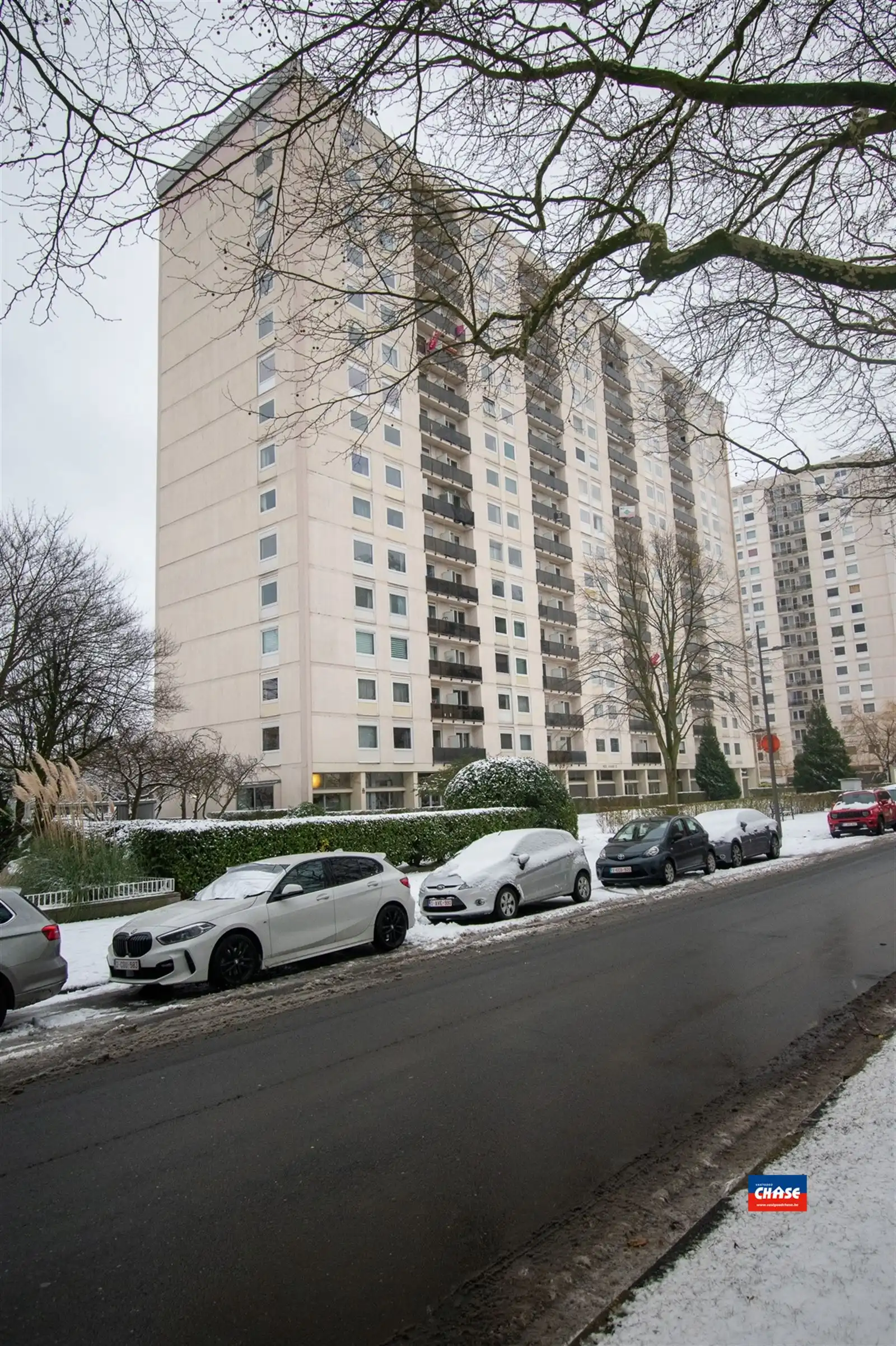 !!! VERKOCHT !!! Appartement met 2 slaapkamers, terras en P foto 14