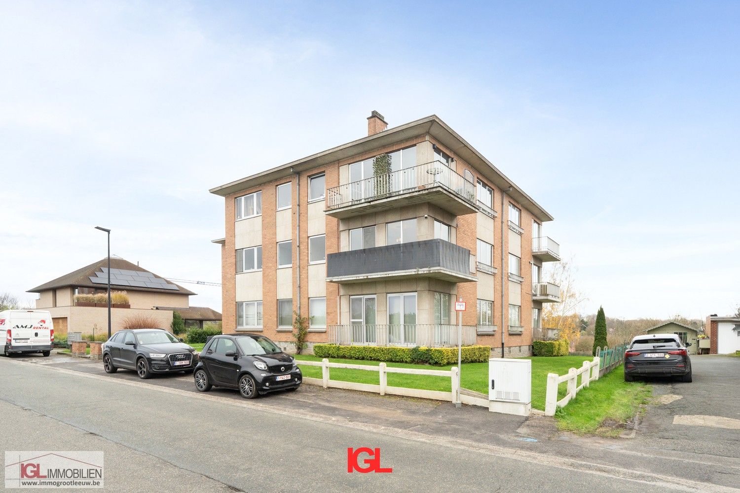 Ruim en licht appartement met 3 slaapkamers, groot terras en garage nabij centrum Sint-Pieters-Leeuw foto 25