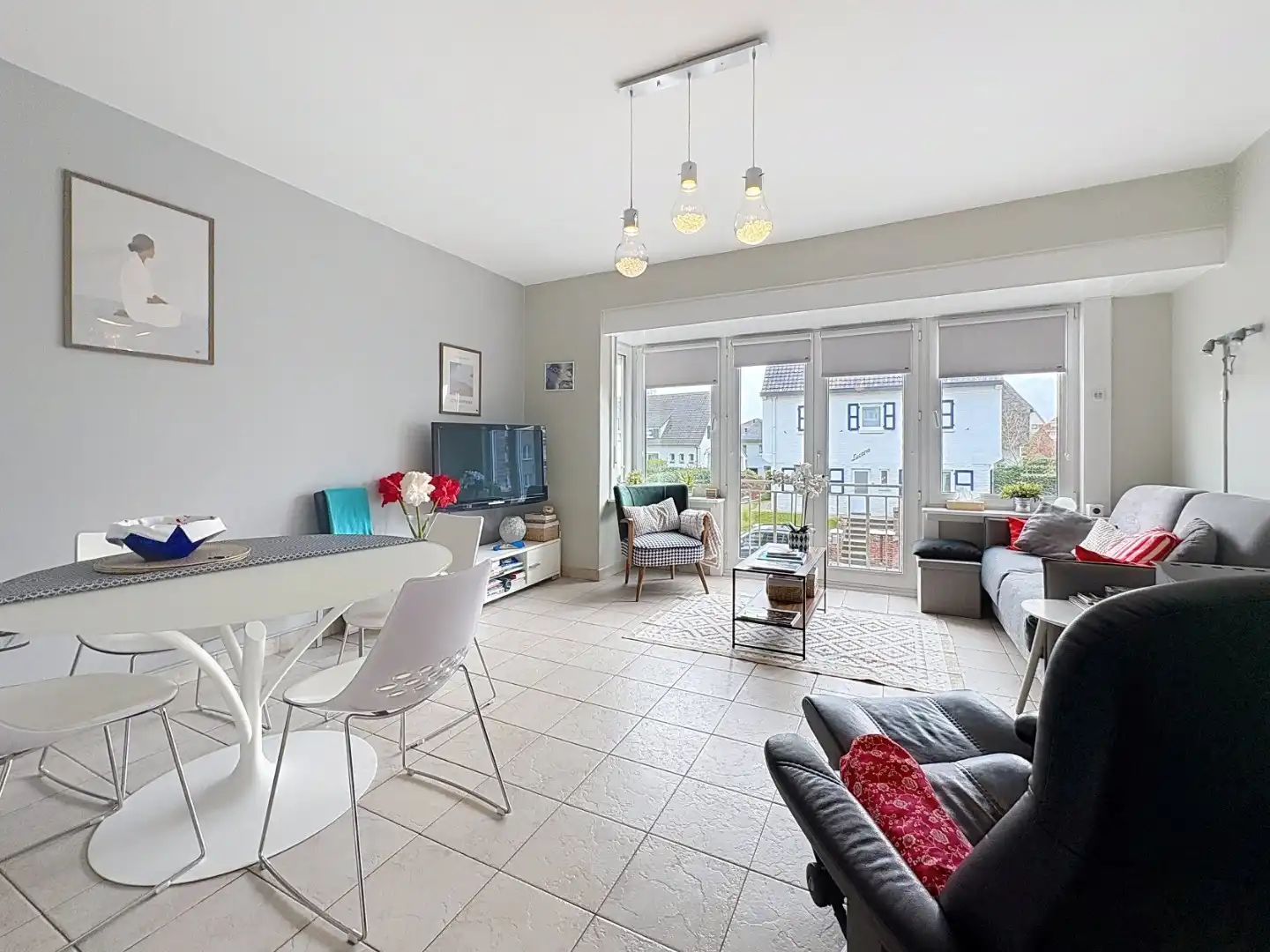 Te koop: verzorgd en zonnig appartement vlak bij zee foto {{pictureIndex}}