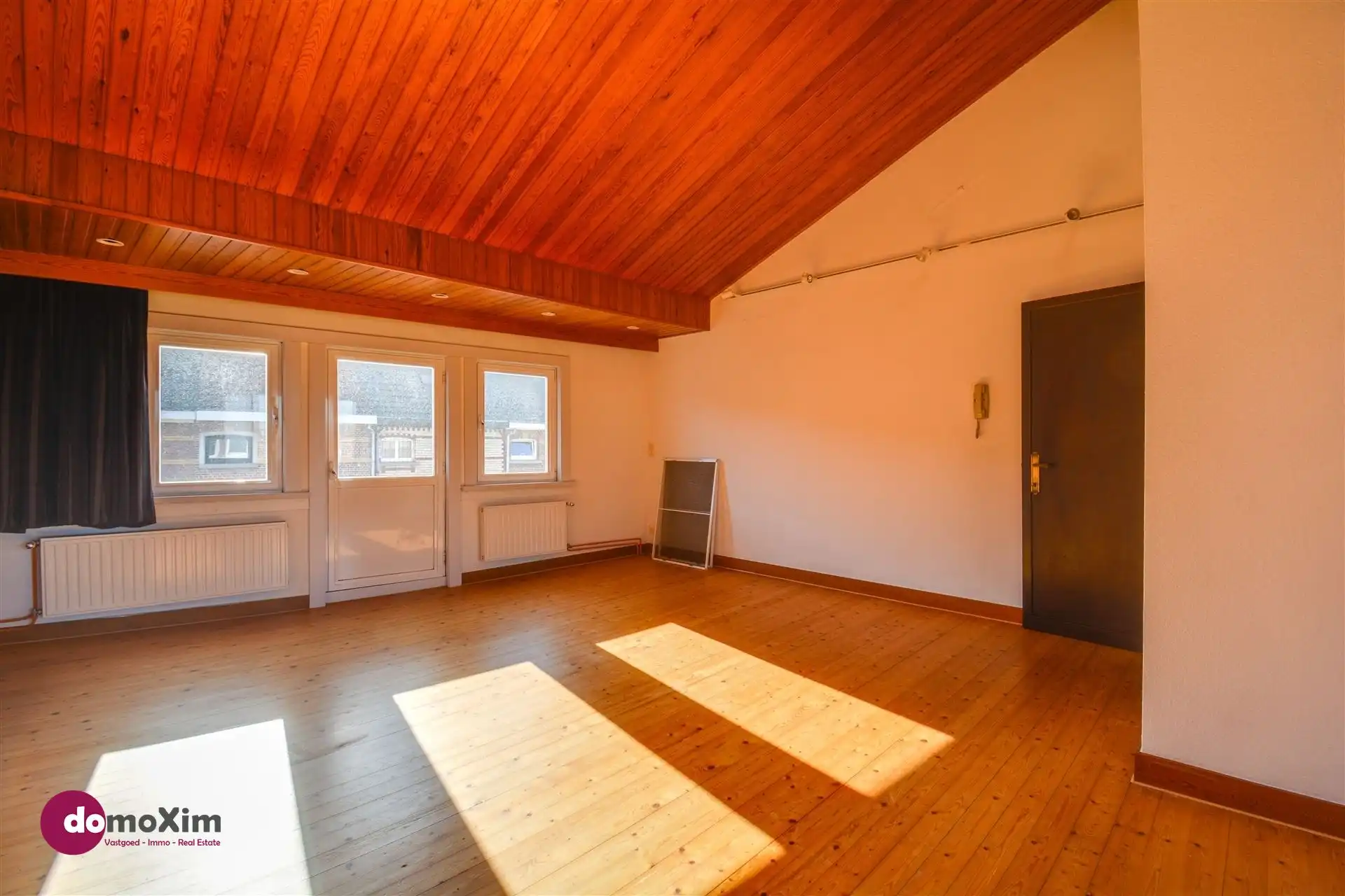 Ruime, karaktervolle stadswoning met twee garageboxen en tuin in Mechelen foto 24