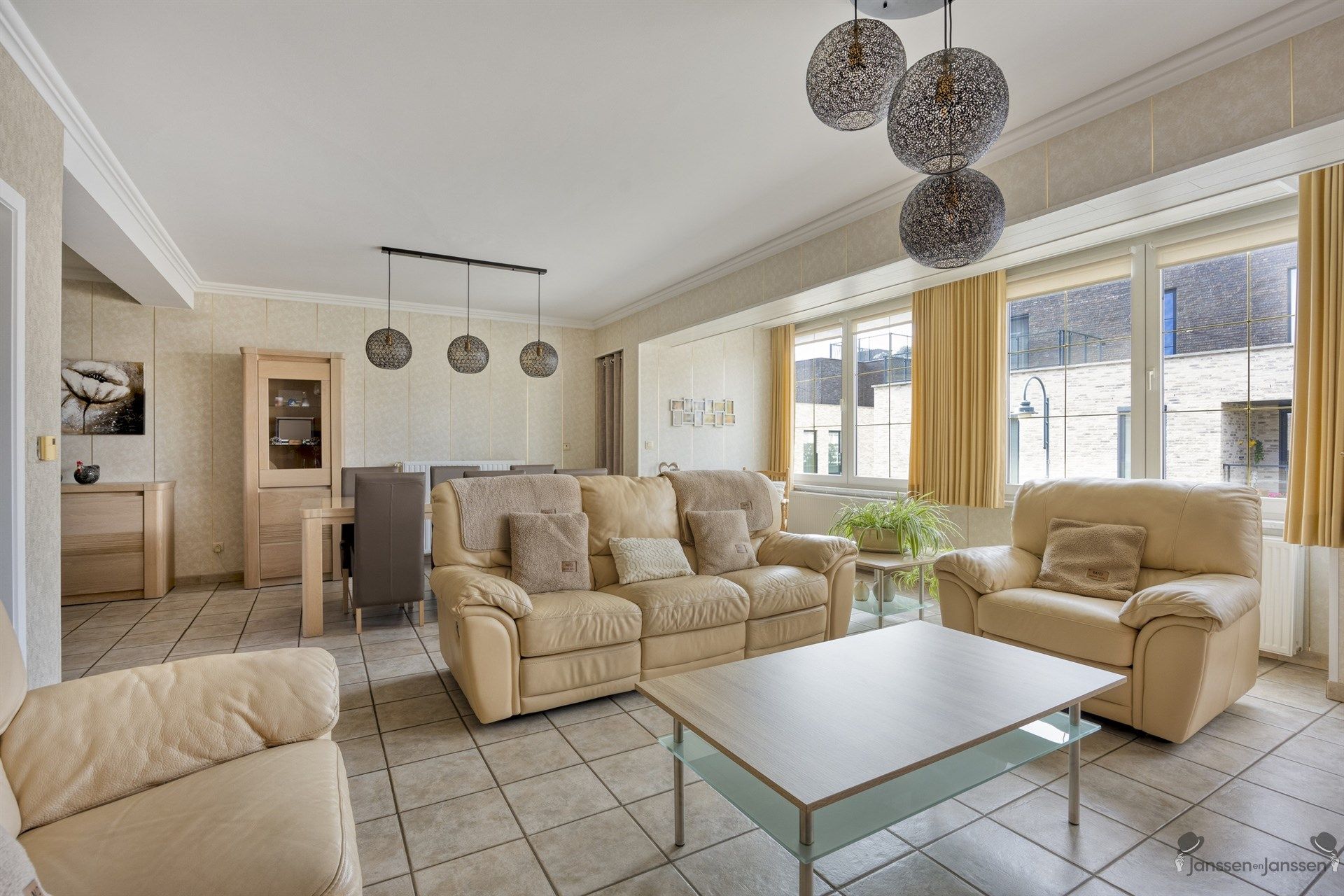 Schitteren gelegen appartement in centrum van Neeroeteren foto 9